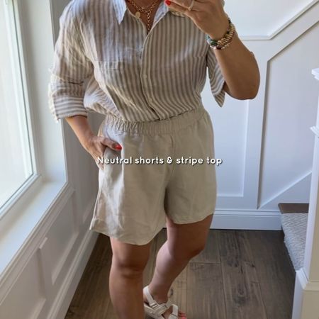 Summer outfits

H&M new arrivals

Linen short set

Stripe linen shirt  - L
Boxer linen shorts - L
Pleated tennis skirt - L
Stripe sleeveless top - S

Steve Madden sandals

Europe outfits, neutral outfits, linen looks, affordable fashion, Mom style, travel outfits




#LTKOver40 #LTKStyleTip #LTKFindsUnder50