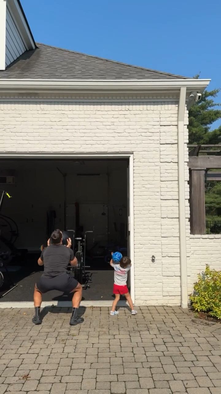 Jackson’s 4th of July / MDW outfit 🇺🇸

Toddler polo 25% off, toddler boy tee, red shorts, vineyard vines sale, boys fashion, cadets shorts, 4th of July outfit ideas, boy mom, Grace White, a Southern Drawl

#LTKFamily #LTKSeasonal #LTKKids