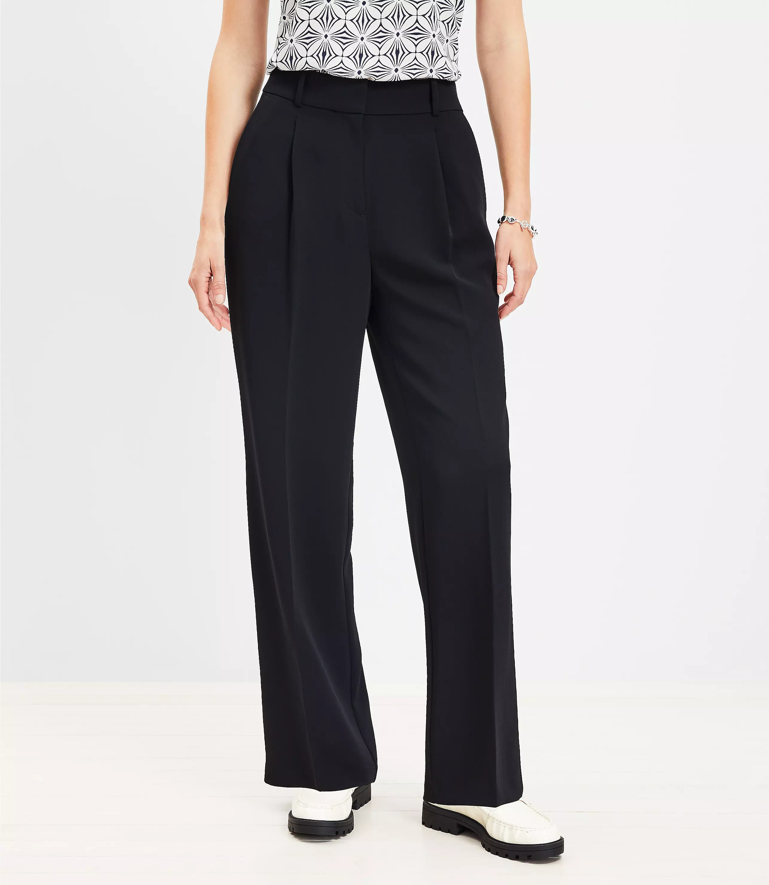 Curvy Peyton Trouser Pants in Crepe | LOFT