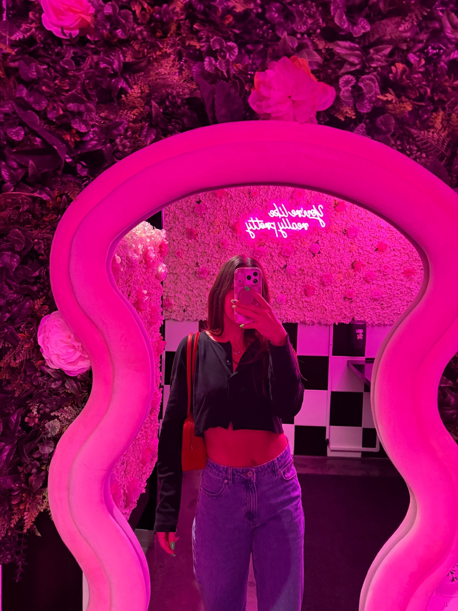 Mid rise jeans 

#LTKItBag #LTKSeasonal #LTKStyleTip