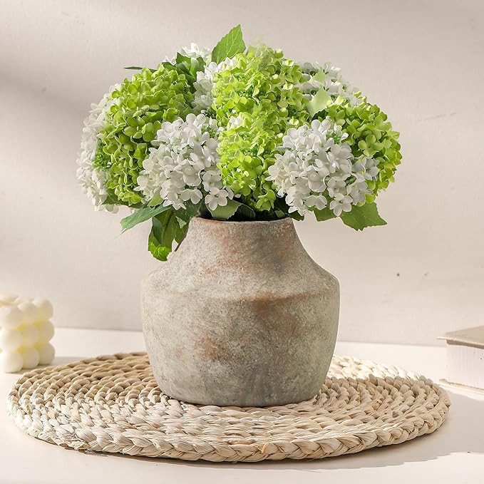 Mitt&Ditt Ceramic Flower Vase, 5.3 inch Pottery Farmhouse Rustic Vase, Handcrafted Weathered Vase... | Amazon (CA)