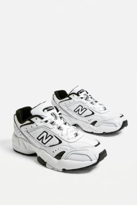 New Balance 452 Black & White Trainers | Urban Outfitters (EU)