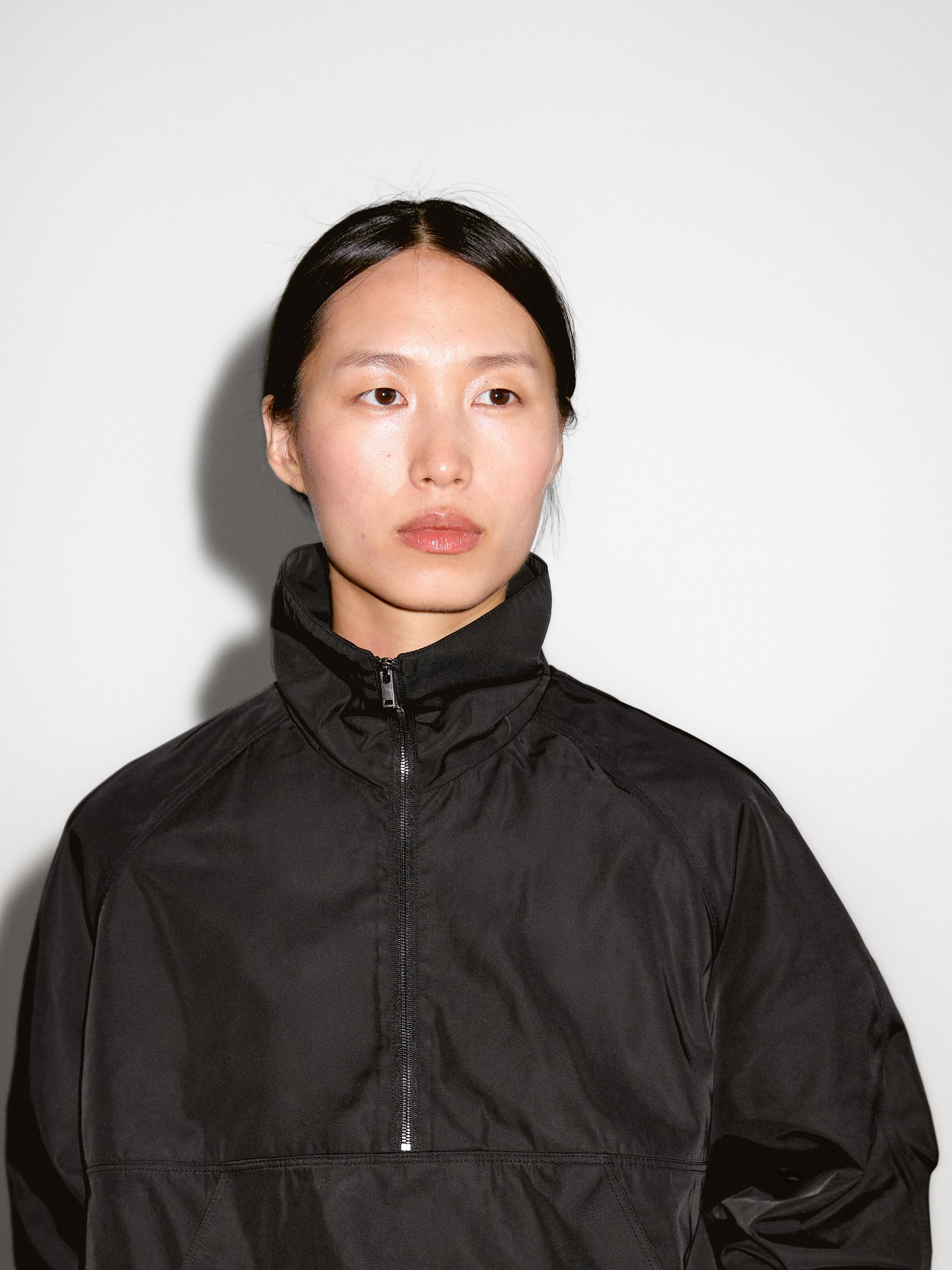 Technical fabric sweatshirt with zip detail | Massimo Dutti UK