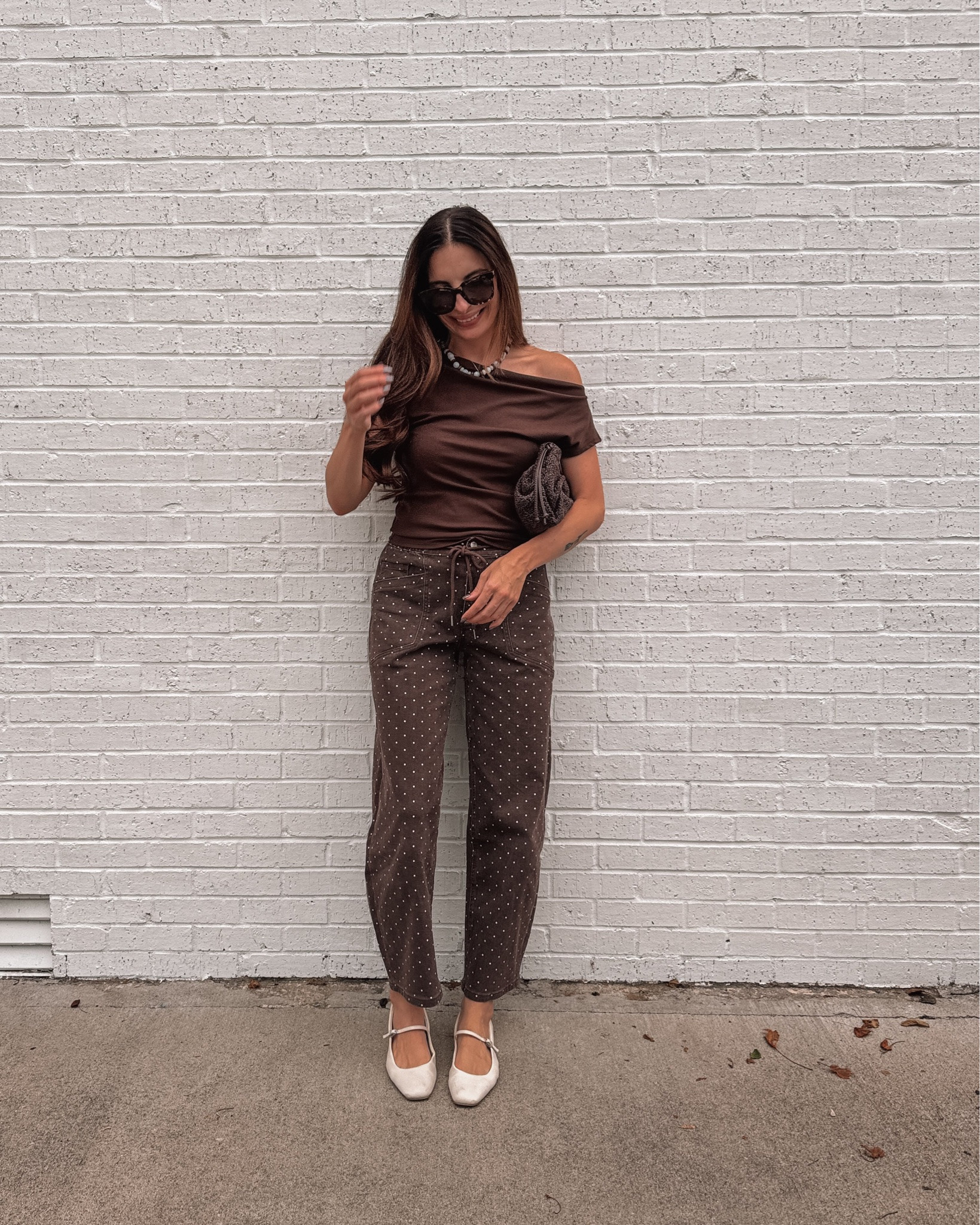 Transitioning into fall palette mode 🧸☕️👜 Early peeks at The Hayes Chunky Beaded Necklace for the @chaecollective Almost Autumn Edit! 

My Reyes Ballet @dolcevita flats are a such a staple for me ••• I’m going on YEARS of wearing them! Grab them from @shop.pluckboutique with code CHAE for a discount at checkout 🫶🏼

Comment SHOP and I’ll send you all the outfit details!

•••••

#handmadenecklaces #falltransition #dolcevitashoes #dolcevitapartner #monocromatic