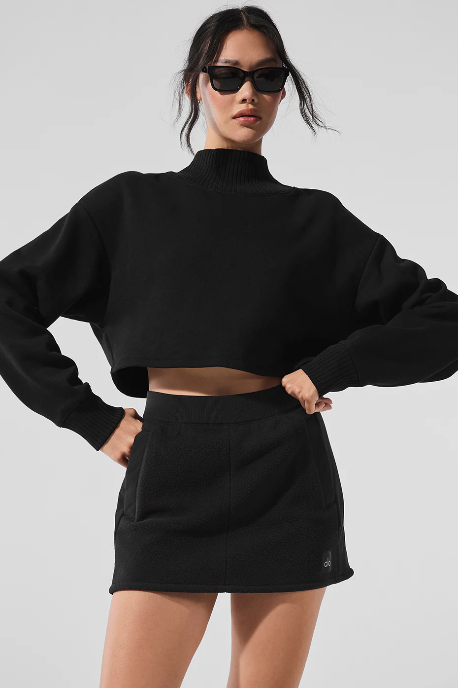 ALO | Cropped Serenity Coverup Sweatshirt in Black, Size: XS | Alo Yoga (US)