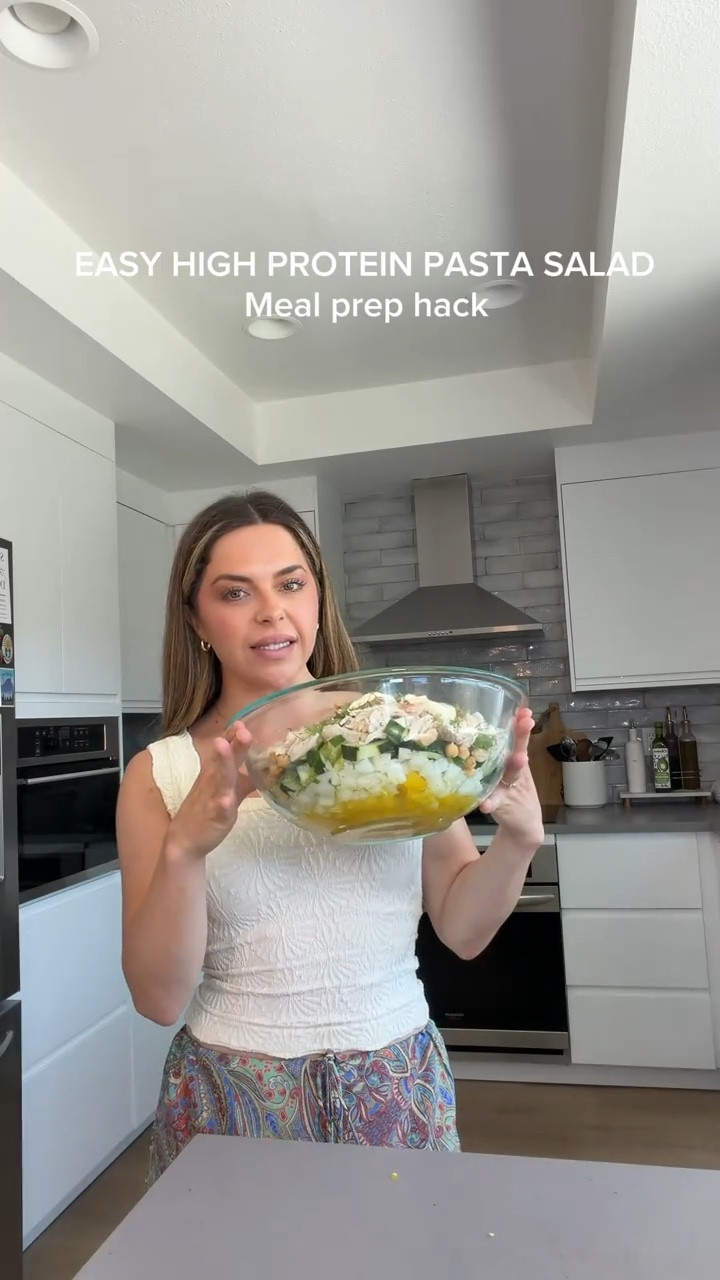 SUCH A SUMMERY PASTA SALAD. Very easy to grab and go for meal prep!!! You can make A LOT at once which is great 👏🏼

You'll need:
2 cucumber
2 yellow bell peppers
2/3 a red onion
1 can white beans
1 can chickpeas
Chopped dill pickles
Freshly chopped dill
Diced chicken breast
Light Mayonnaise (avocado oil base)
Ranch seasoning
Juice of 1 lemon (forgot this 😫)
Salt, paprika and pepper!

#LTKHome