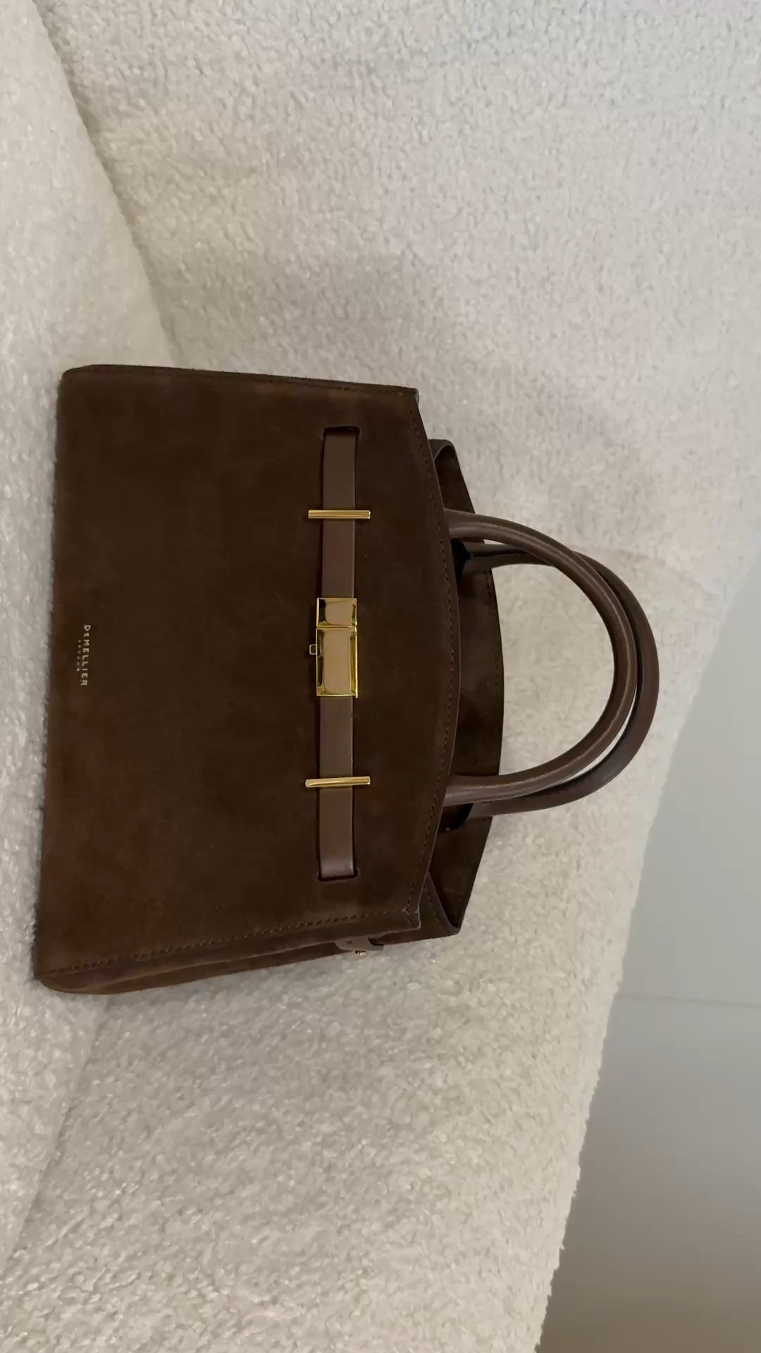 The Small Hudson by DeMellier 💫 *gifted

espresso brown | suede bag | mid-luxe bags | gift ideas



#LTKGiftGuide