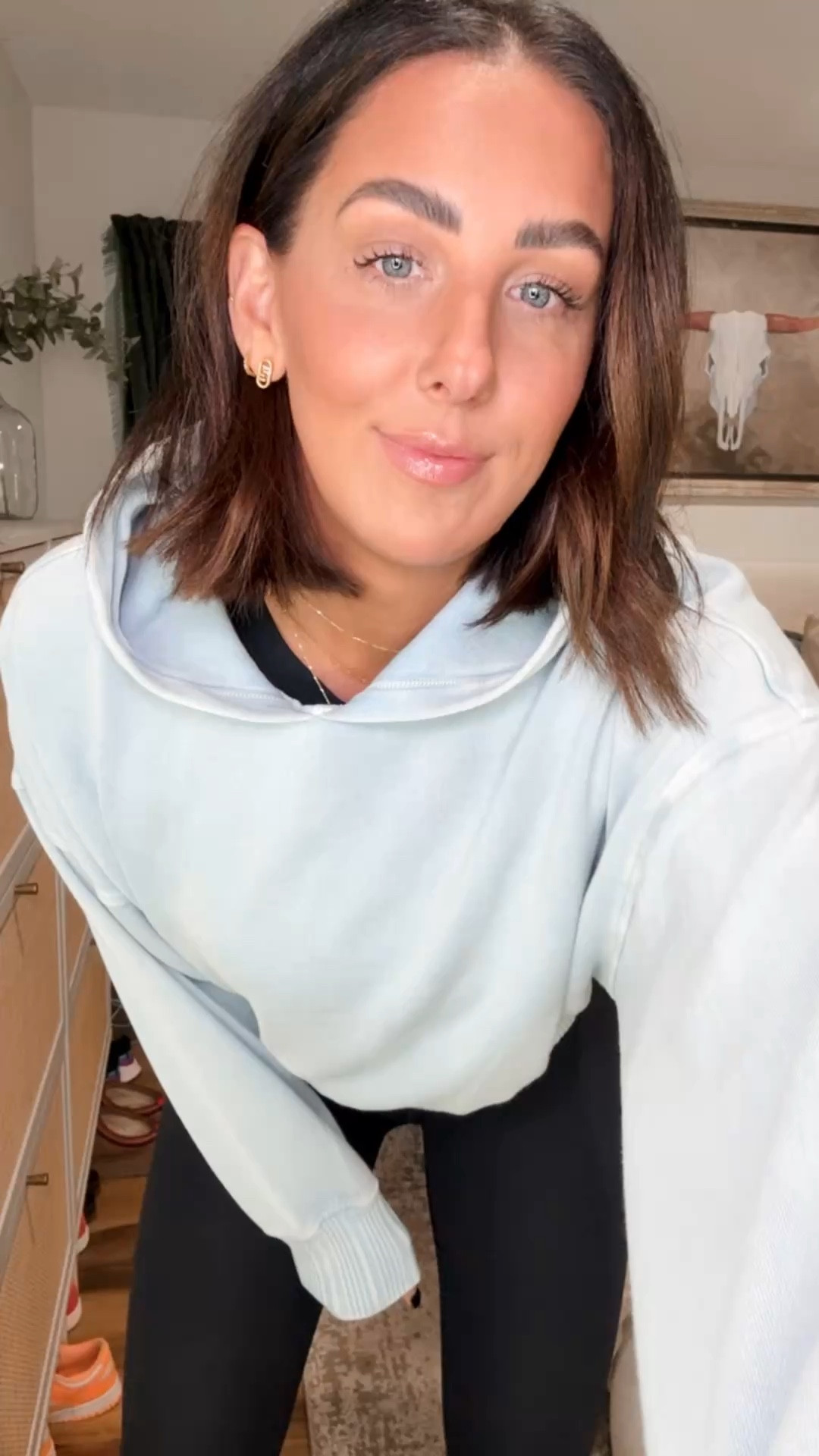 Sweatshirt-medium
Tank-medium
Sports bra-8
Leggings-small
Sneakers-tts 8

#LTKShoeCrush #LTKActive #LTKStyleTip