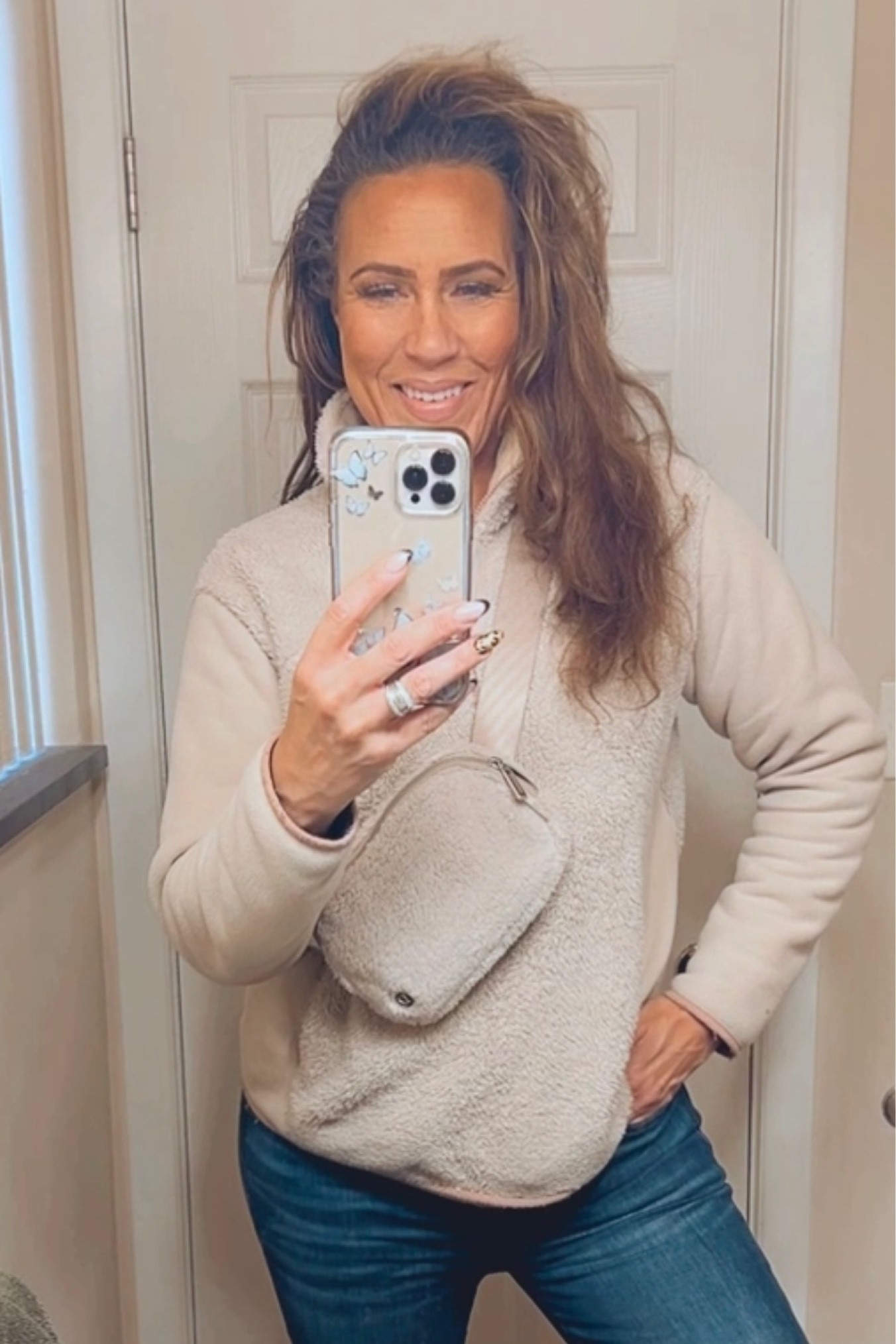 Lululemon fleece belt bag, fleece on fleece kinda day, Lululemon fleece belt bag makes a great gift! Sherpa belt bag, best jeans for tall girls, casual outfit, #lululemon #fleecebeltbag #beltbag #lululemonbestseller #americaneagleoutfitters

Pullover is old by Zella: S  (linked similar pullover)
Jeggings: 6 Long

Follow me @karmagaravaglia for more fashion finds, beauty faves, lifestyle, home decor, sales and more! So glad you’re here!! XO!!

#LTKstyletip #LTKunder100 #LTKitbag