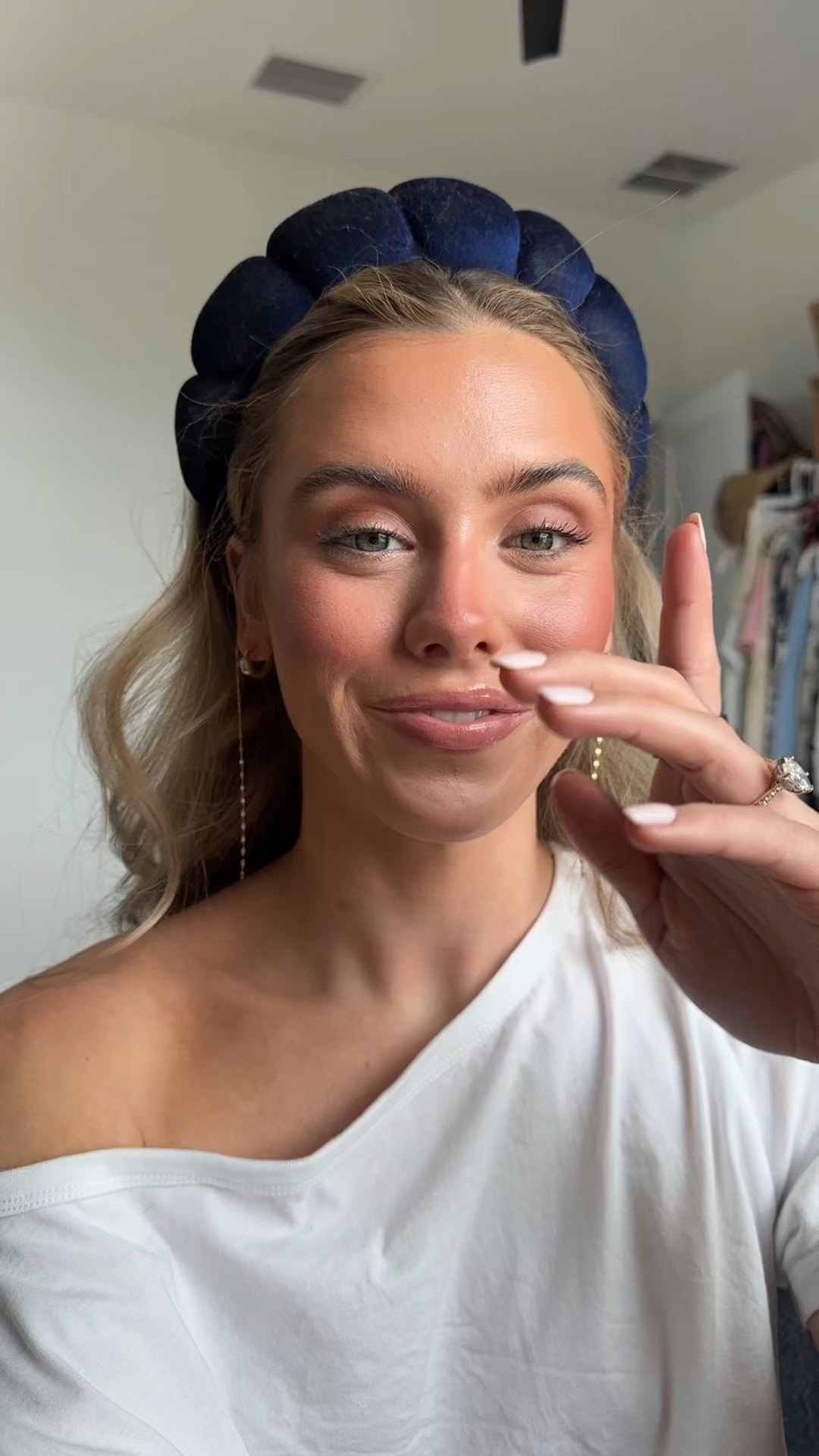 The best @DIBS Beauty makeup brushes you have everything you need with this whole set. Plus you get dual ended which means you’re buying three makeup brushes but getting six! My code is SLOANE. @ulta

#LTKgrwm #LTKselfcare #LTKBeauty