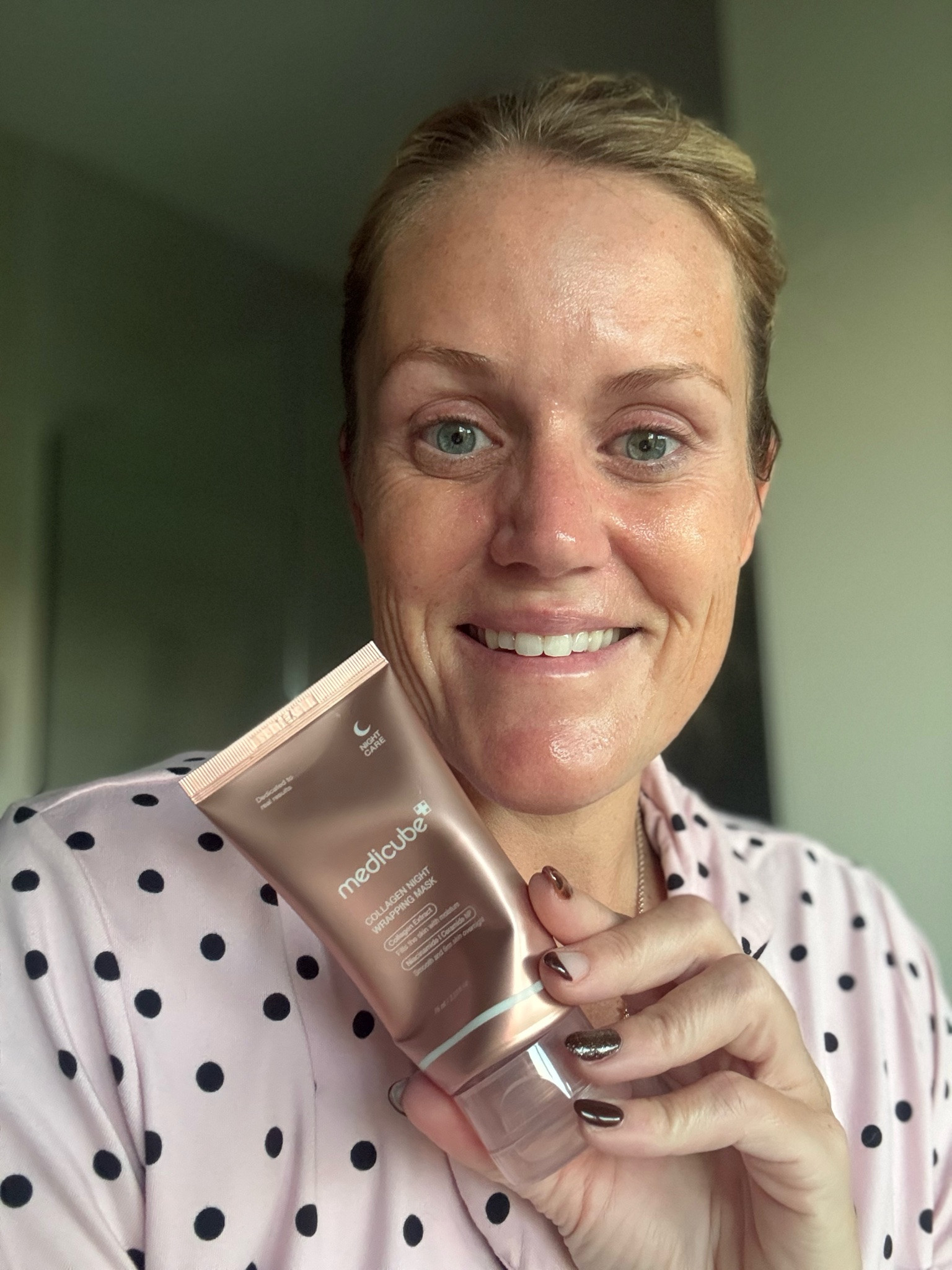 One of my favorite overnight skincare hacks!  Apply this medicube Collagen Wrapping Mask before bed, let it work overnight, then peel it off in the morning. It helps lock in moisture while leaving my skin looking hydrated, smoother, firmer + SO glowy! The morning peel is oddly satisfying too!