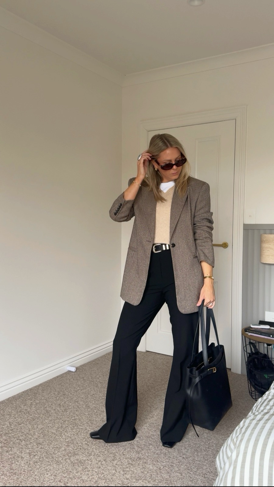 The most fabulous pants that I will *ever* wear to work (and comfy!). I’m in a 12 in the pants, 10 in the blazer, and a medium in the tee and vest x

#LTKworkwear #LTKautumn #LTKaustralia