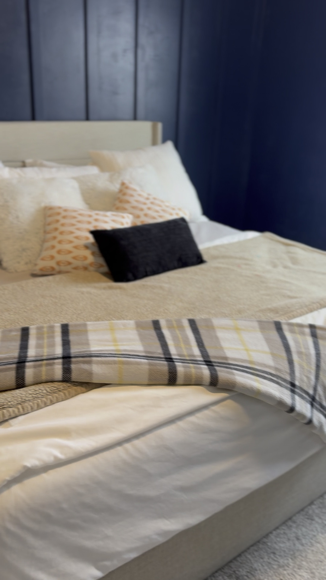 The best bed for an unbeatable price! Cozy and upholstered with hydraulic storage underneath 

#LTKHome