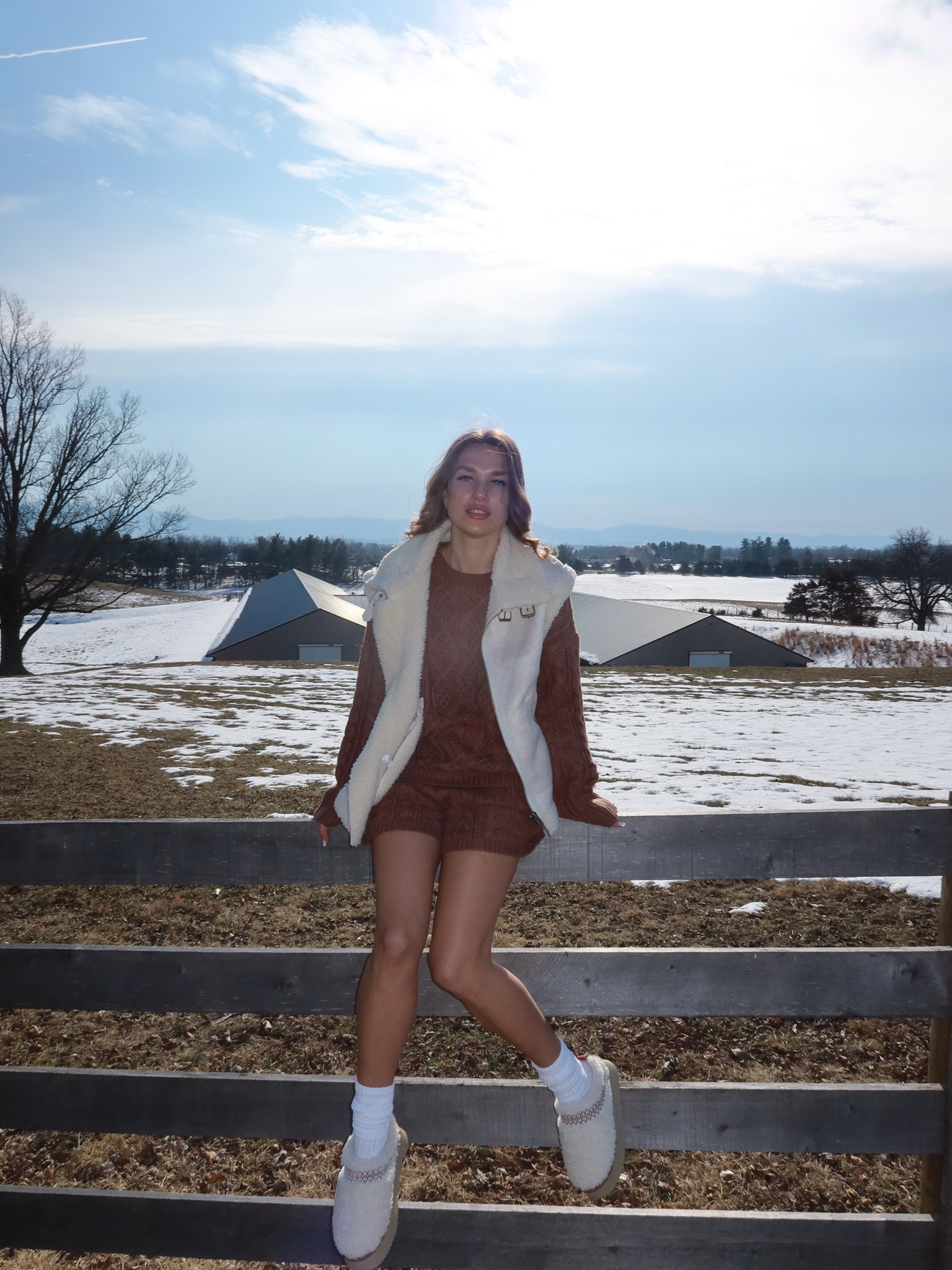 Winter countryside 🏔️ and the coziest sweater set 🐻 🤎

#LTKStyleTip #LTKTravel #LTKShoeCrush