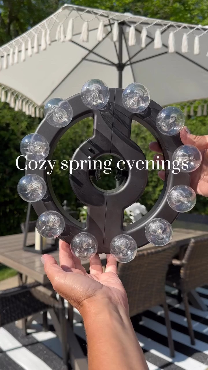 Cozy lighting for spring evenings. ✨ Adds the nicest warm glow to the patio and makes outdoor nights feel extra inviting. Such an easy way to create a relaxed atmosphere after sunset. 

Comment LIGHT for the link.

#springdecor #patiolighting #outdoorliving #cozyhome #springevenings

LinkDM *013*