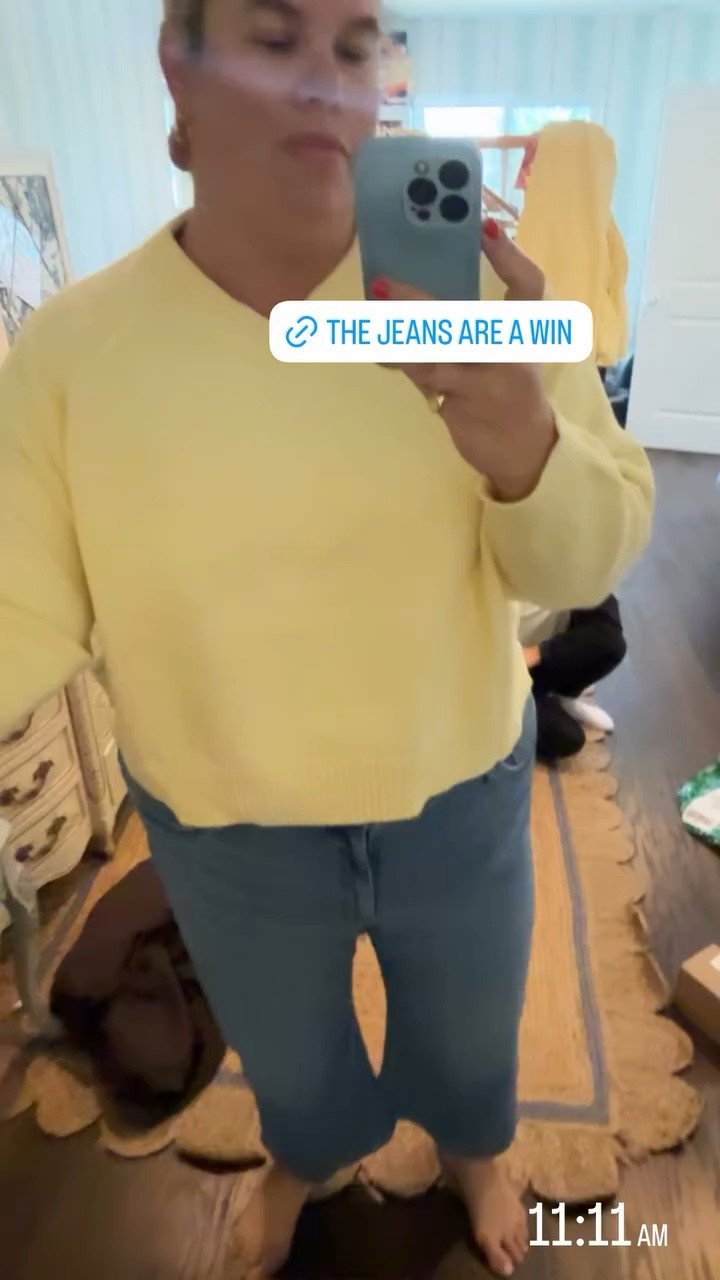 these @jcrew jeans are a WIN!

#LTKSeasonal #LTKgrwm #LTKootd