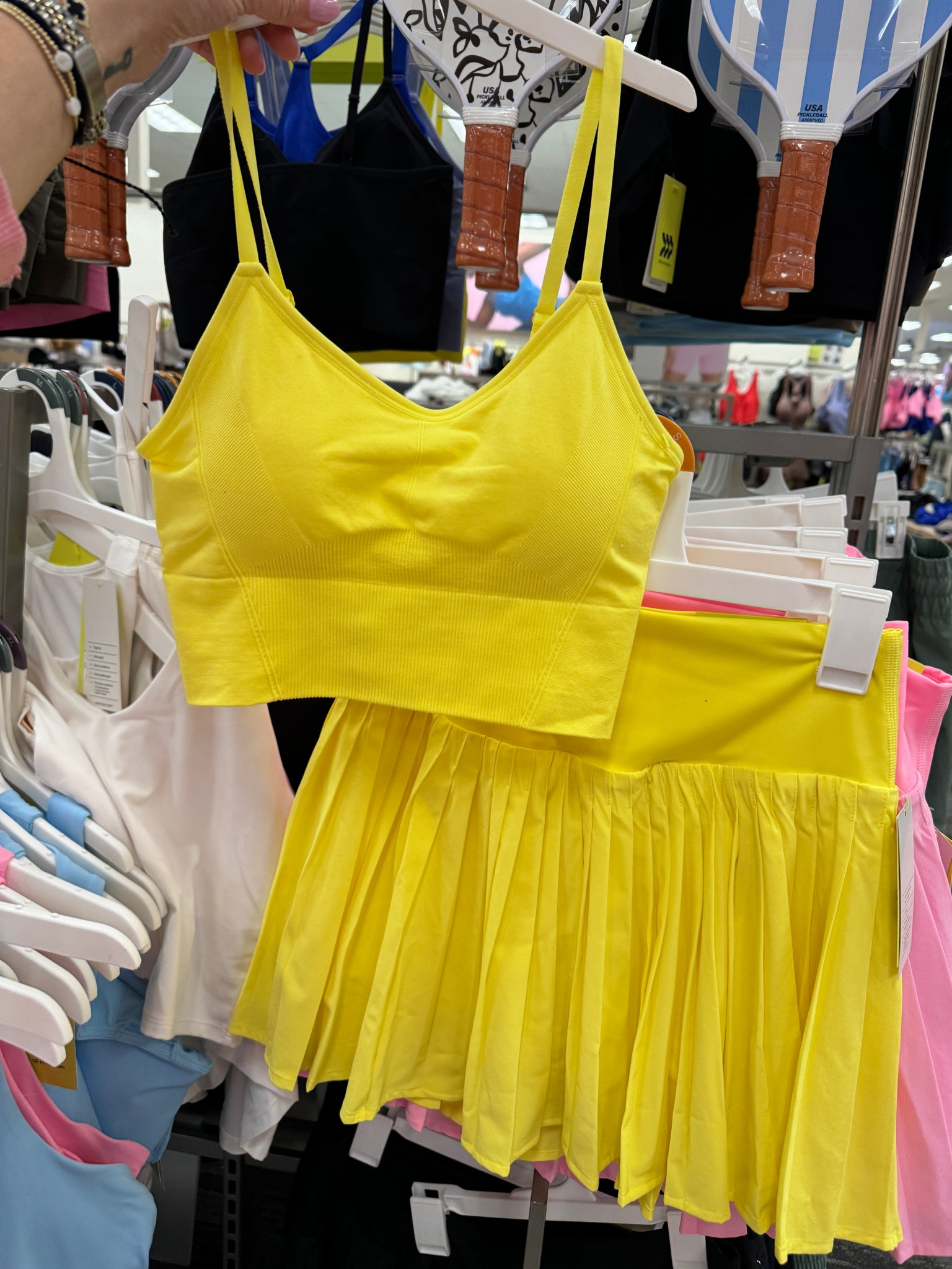 How cute is this yellow athletic set the color is amazing 

#LTKstyletip #LTKSeasonal #LTKfindsunder50