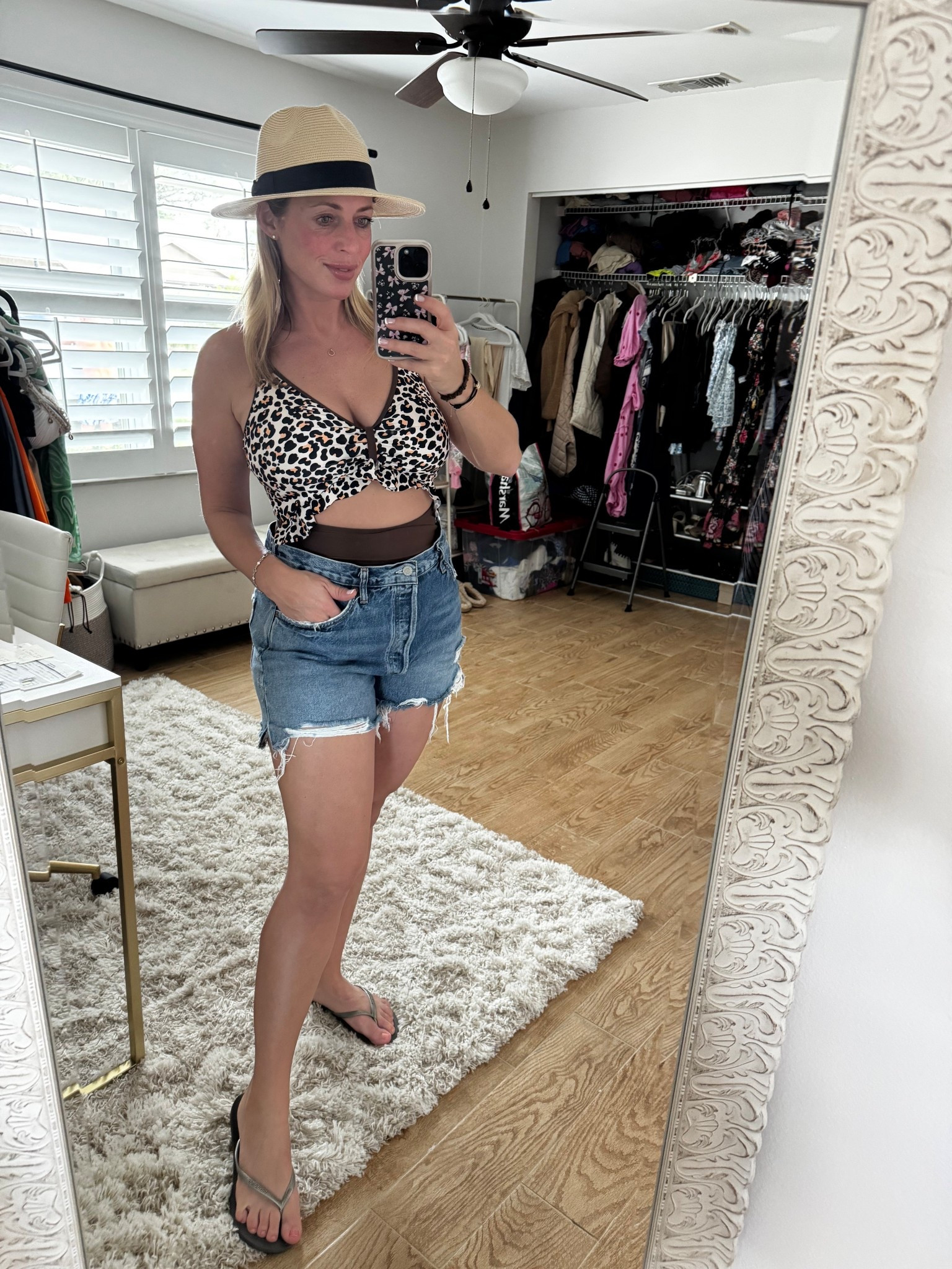 Beach day 

#LTKSeasonal #LTKootd #LTKMidsize