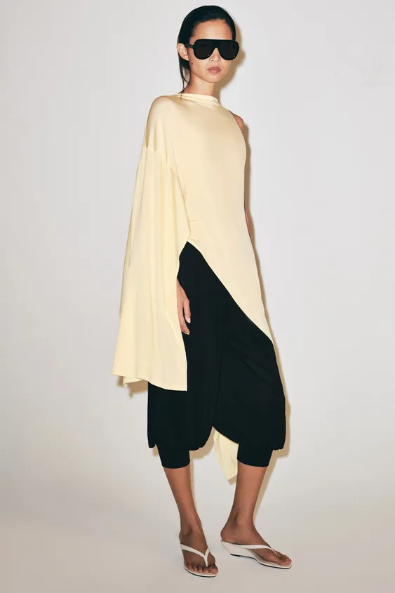 FLOWY ASYMMETRIC TOP | Zara US