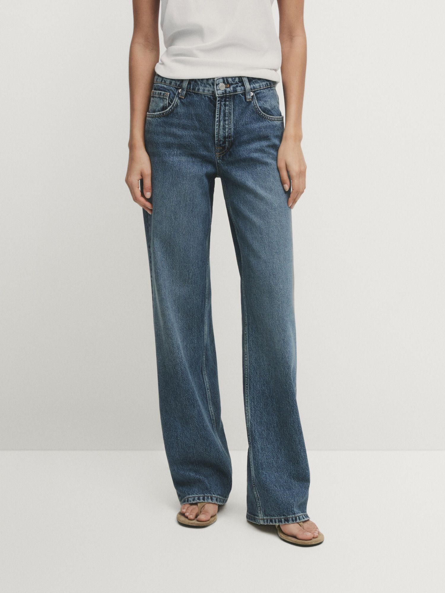 Straight fit low-rise jeans | Massimo Dutti (US)