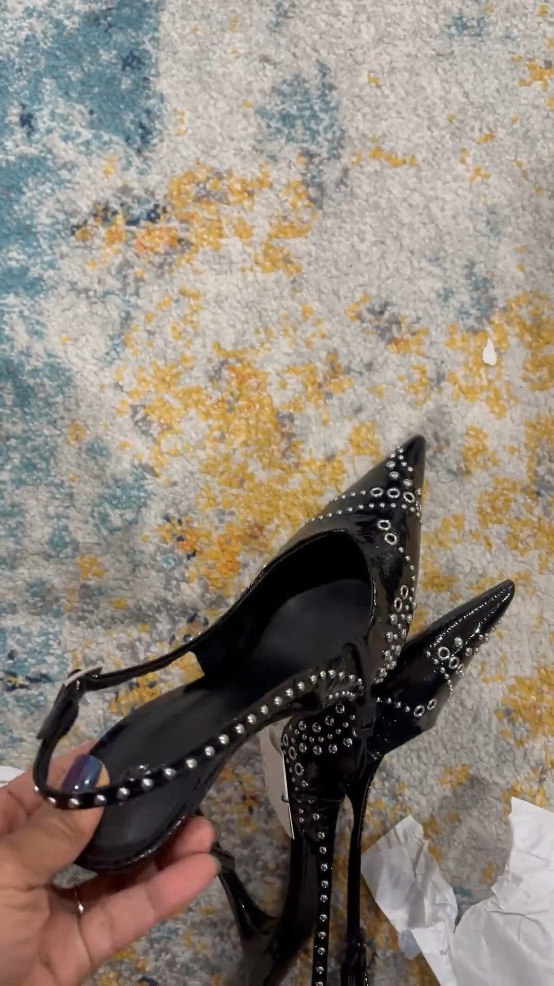 Absolute shoe crush! They’re sooo good and under $100 better yet under $65!! Grab them now before they’re gone! #shoecrush #under100 #statementshoes

#LTKStyleTip #LTKFindsUnder100 #LTKShoeCrush