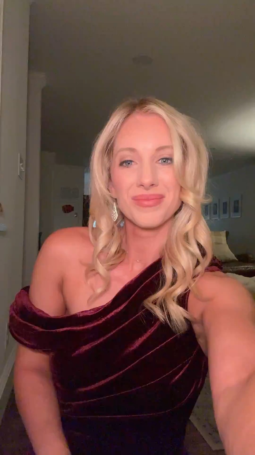 Velvet dress under $100

#LTKHoliday #LTKParties