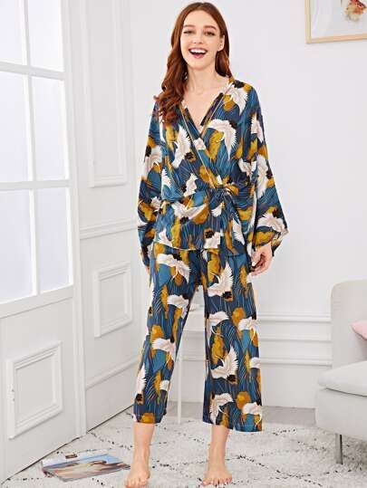 Crane Print Wrap Pajama Set | SHEIN