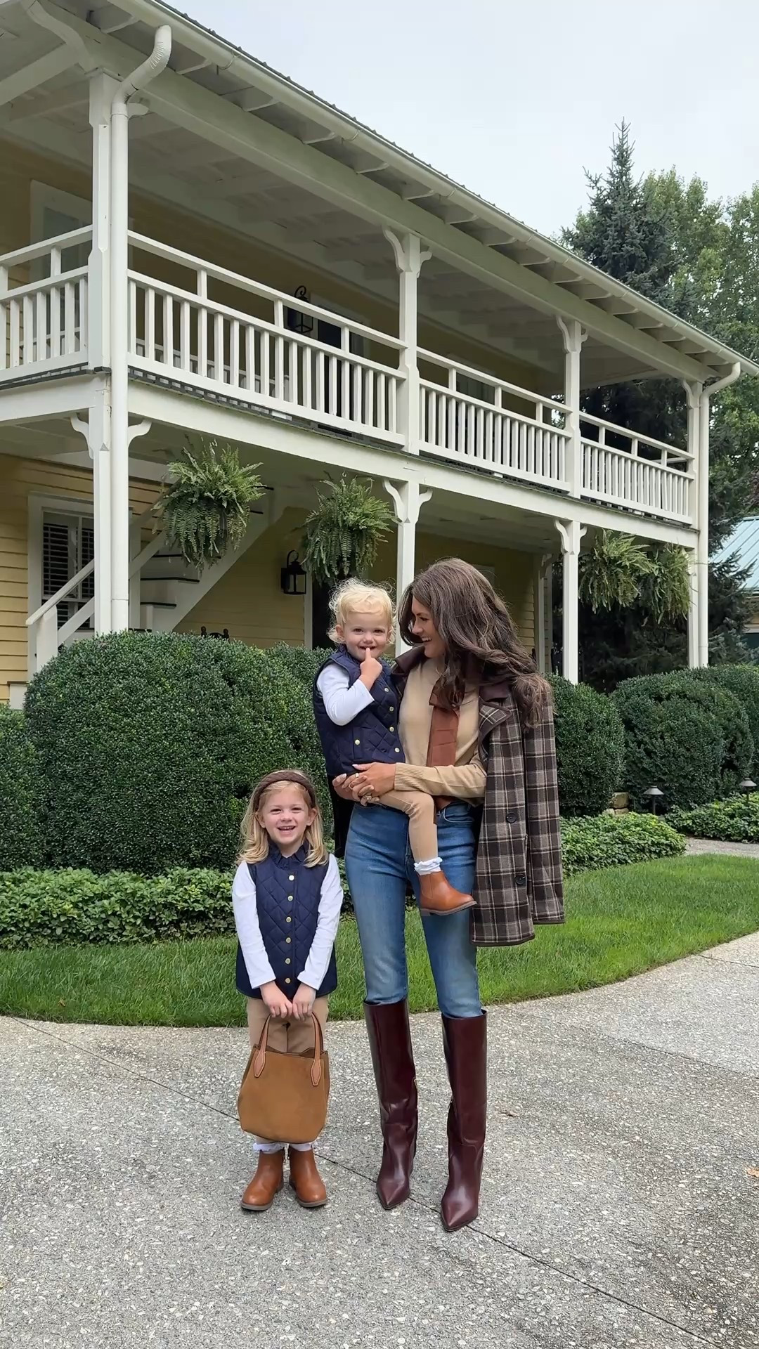 Skinny jeans are back!! Tucked into boots 🤎

Fall fashion, old Edwards, riding boots, tall boots 

#LTKFindsUnder100 #LTKFindsUnder50 #LTKSeasonal