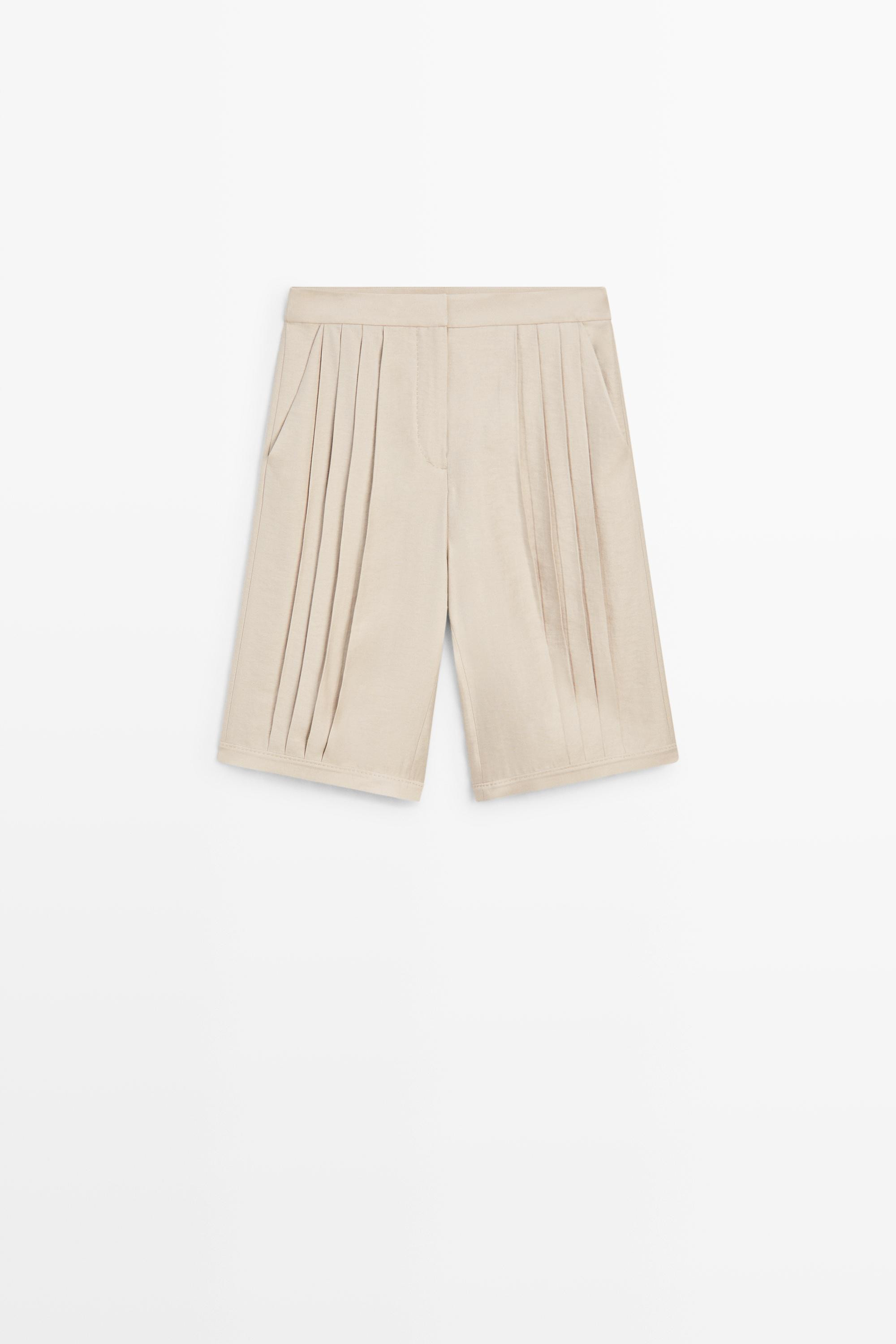 Flowing pleated Bermuda shorts - STUDIO | Massimo Dutti UK