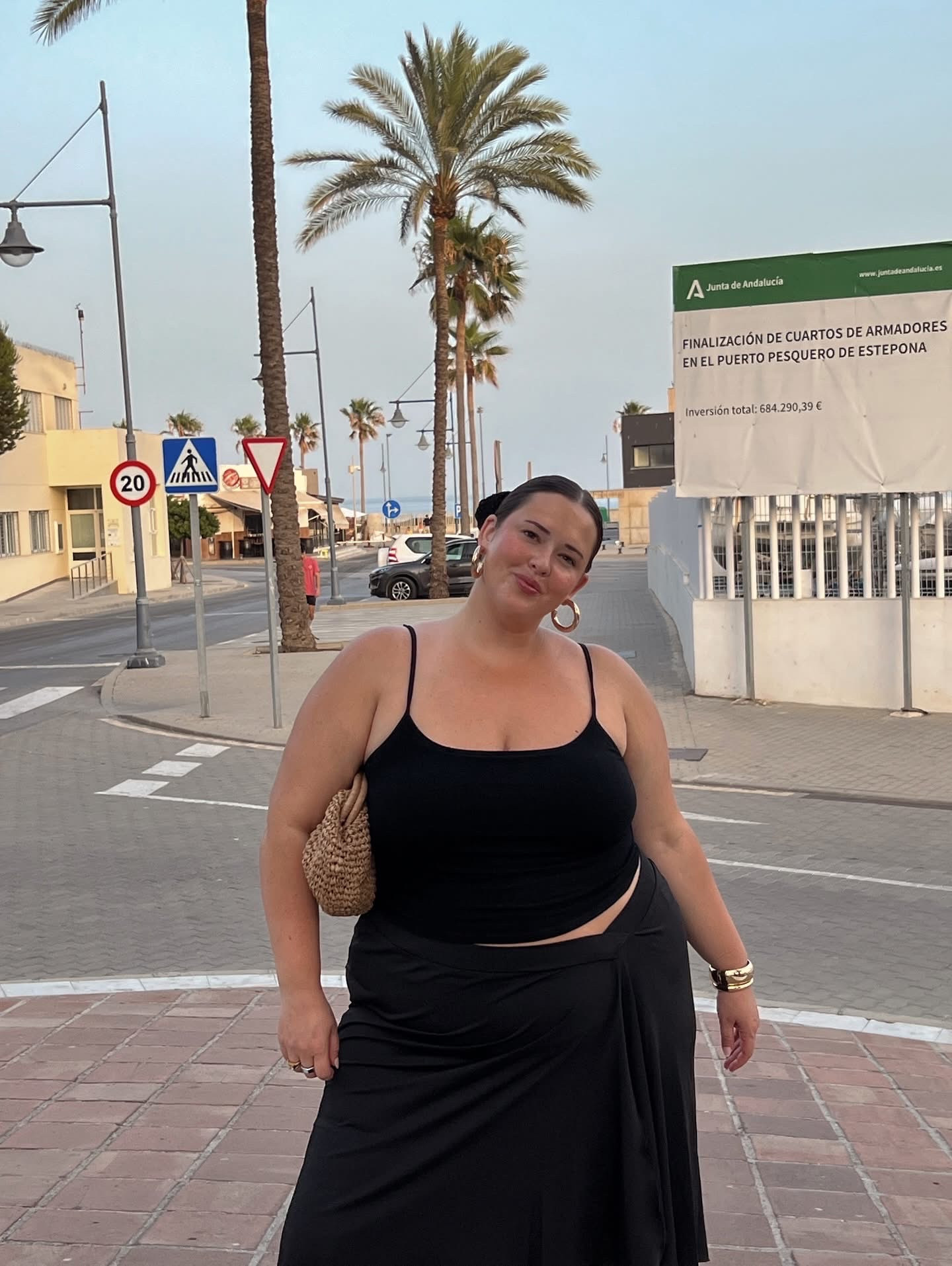 Casual summer fit 🫶🏼

Summer outfit, Europe outfit, vacation outfit, midi skirt, beach outfit 

#LTKSeasonal #LTKStyleTip #LTKPlusSize