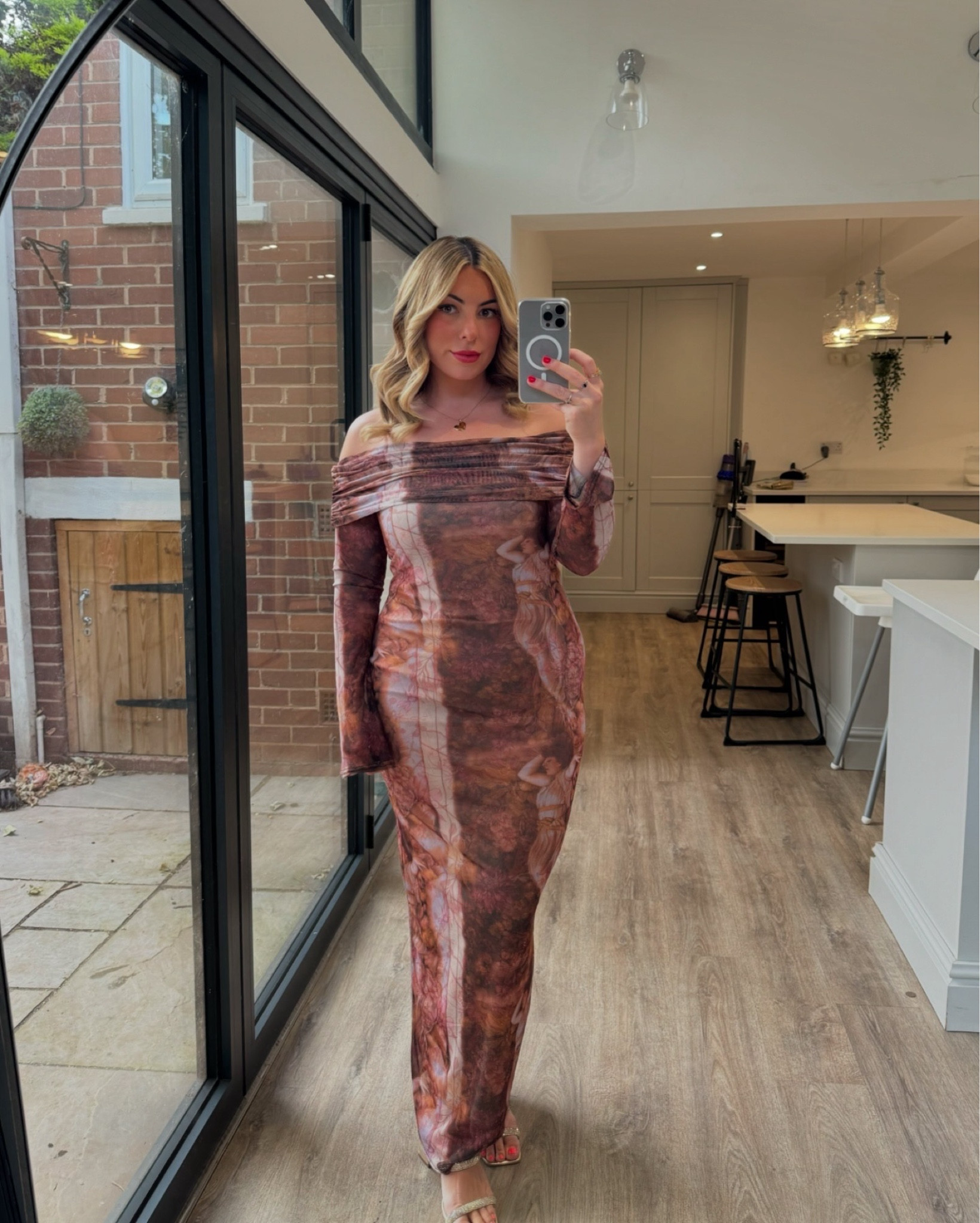 Beautiful midsize dress

#LTKmidsize #LTKpartywear #LTKeurope