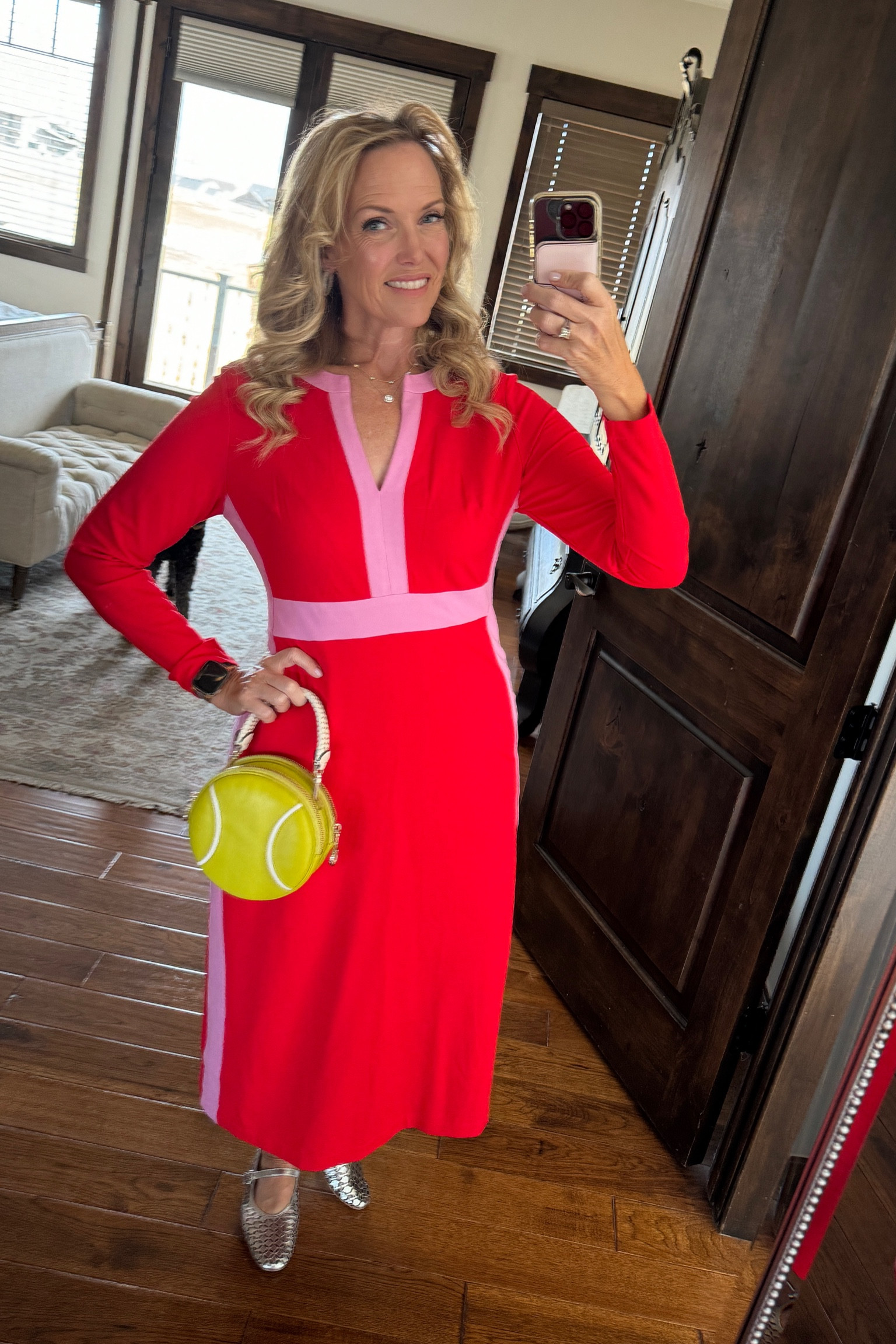 Always representing tennis on and off of the court. Today representing a bit of a “court adjacent” look. 


#LTKOver40 #LTKMidsize #LTKActive