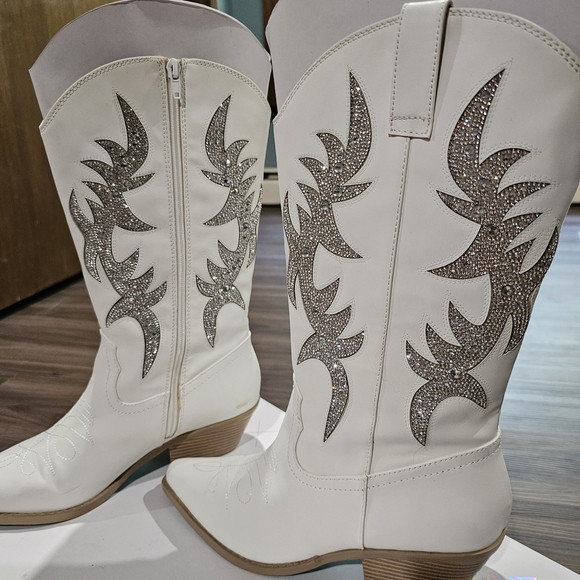 Betsey Johnson White and Silver Heeled Boots | Poshmark