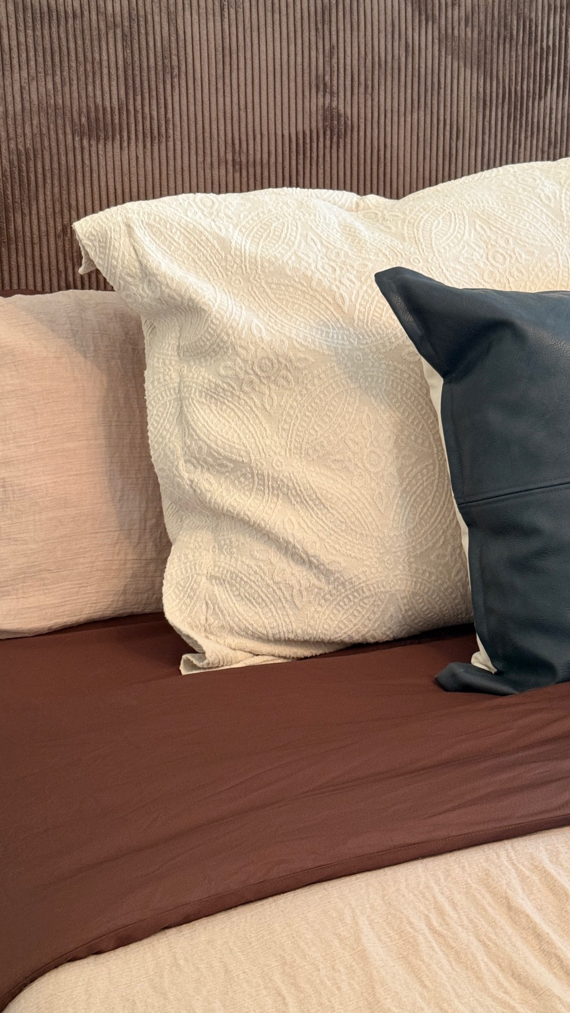 These cooling bamboo sheets from @Quince are luxeeee!

#LTKSaleAlert #LTKHome
