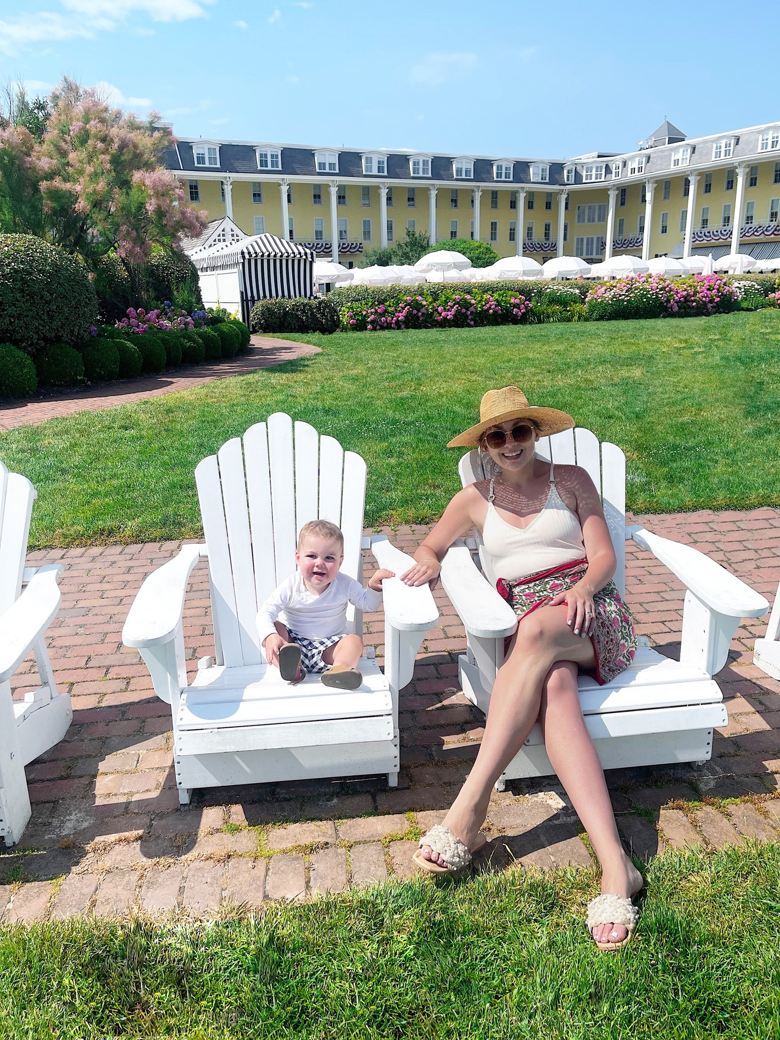 We need chairs like this at home. Or maybe we just make this place home. Either way works for us!

#boymom #swimootd #coastalvibes #grandmillennial


#LTKSeasonal #LTKswim #LTKkids