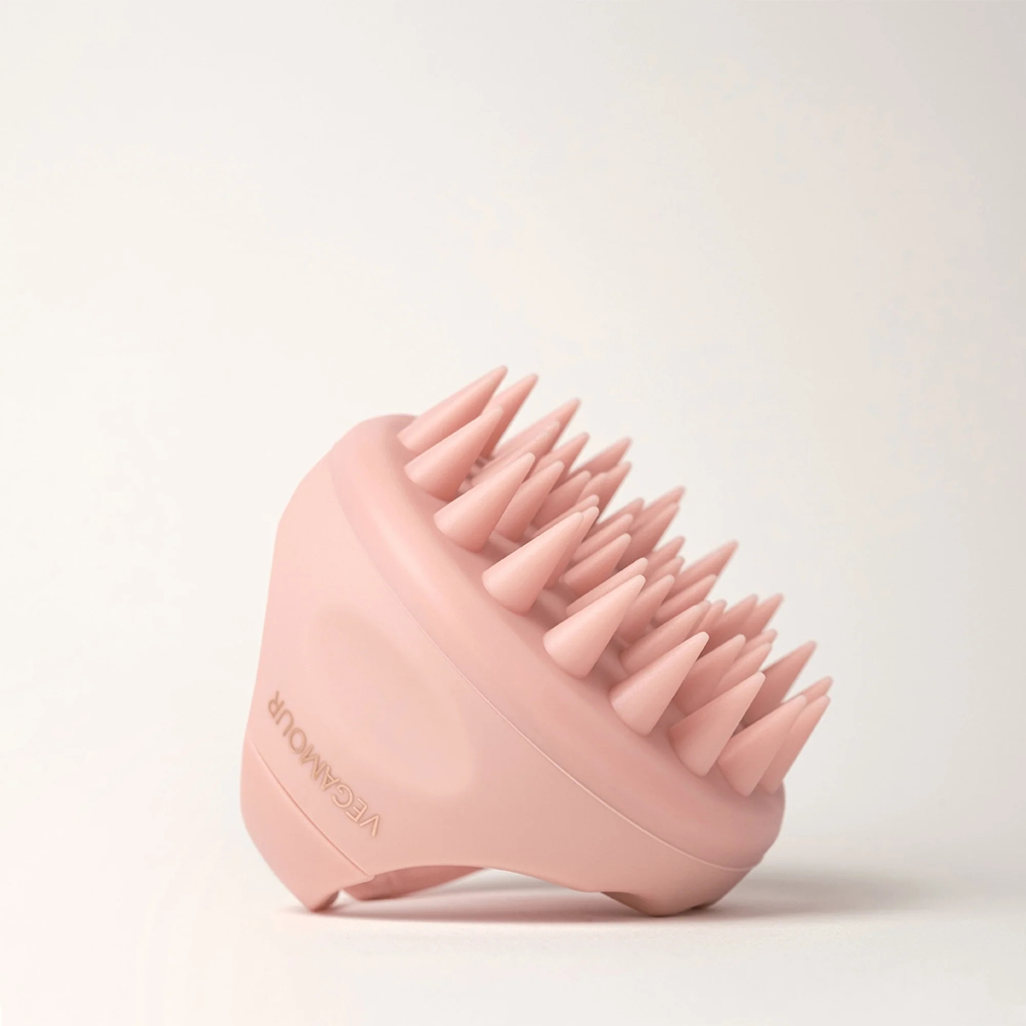 GRO Revitalizing Scalp Massager | Vegamour
