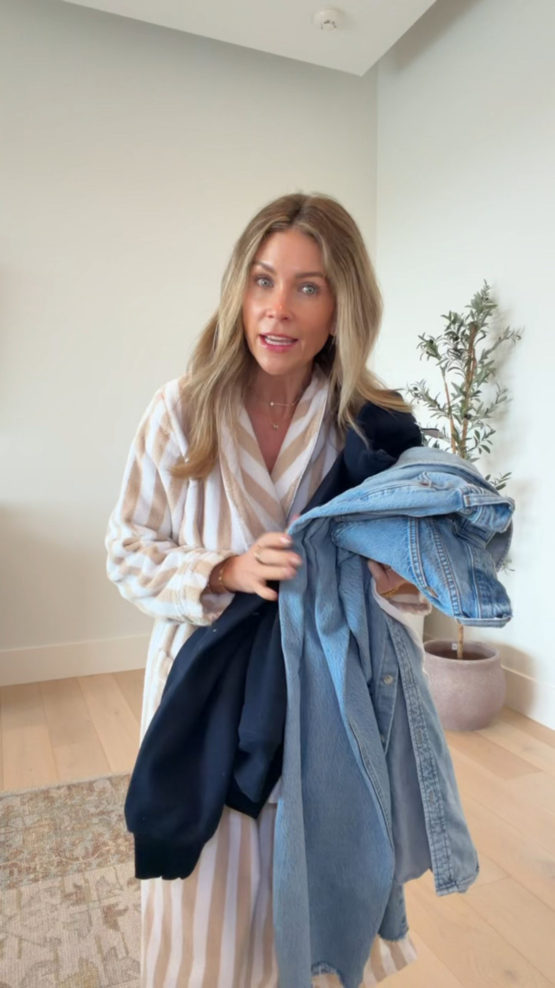 Today’s outfit Denim on denim! 
Aritzia denim button down size small 
Aritzia jeans size 25/0
Aritzia pullover size small
Adidas sneakers 

🔍: winter capsule wardrobe, winter style, Aritzia, denim button down shirt, jeans, adidas sneakers, pullover, turtleneck long sleeve tee, petite style, Canadian tuxedo, moms over 40 style, Texas content creator 

#LTKOver40 #LTKootd #LTKgrwm