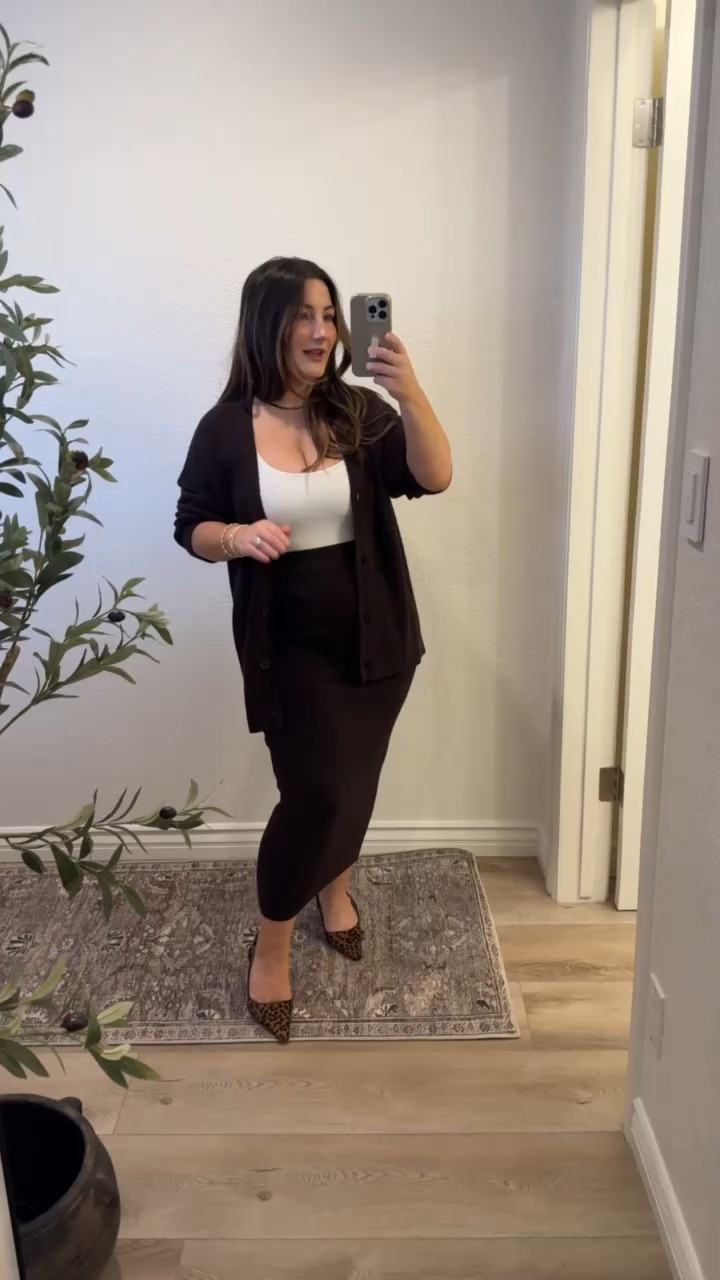 Cute cardigan and matching skirt set for the holiday season! So perfect for Thanksgiving, work, date night! 

Boyfriend cardigan size small 
Knit maxi skirt size small petite
Tank size small 
Suede bag size small color coffee 


@gap #howyouweargap
Fall fashion, petite friendly workwear, color season, chocolate brown 

#LTKSeasonal #LTKVideo #LTKSaleAlert