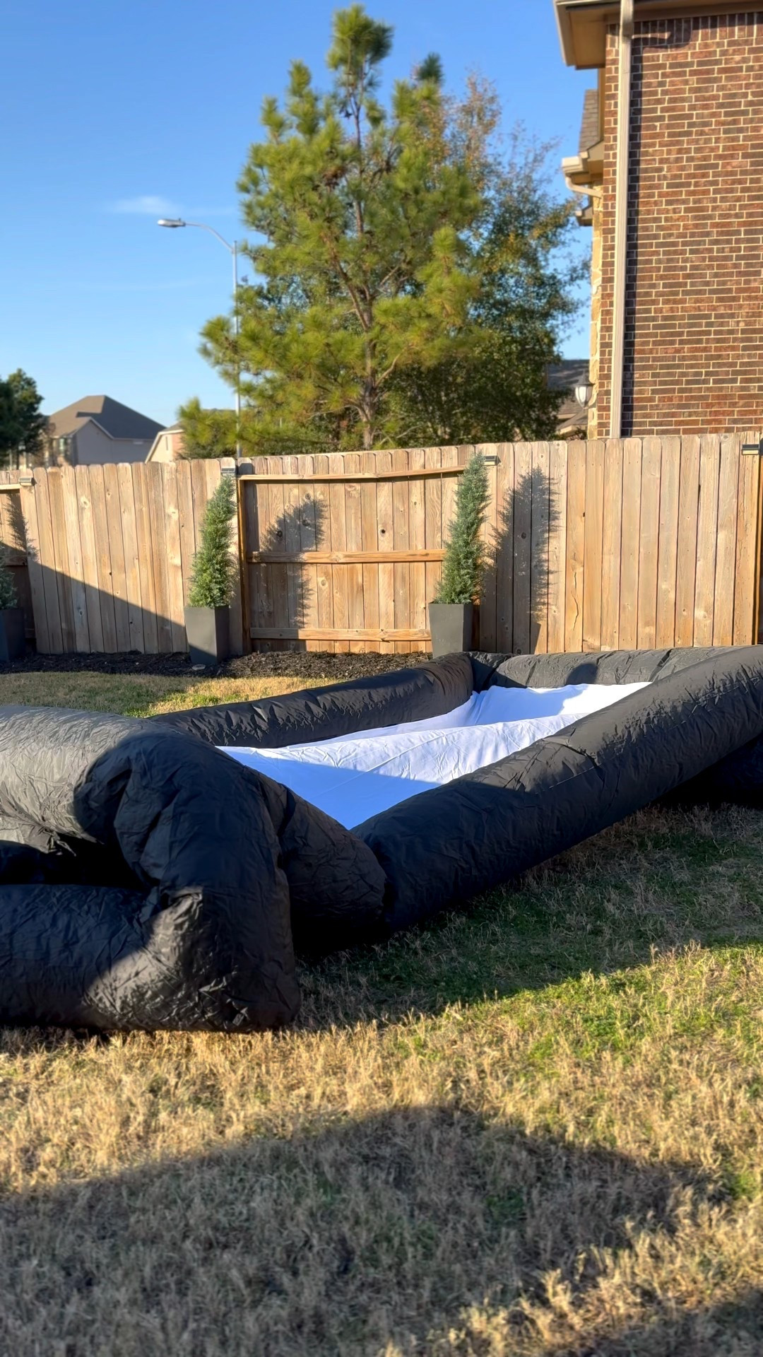 Backyard must-haves if you’re hosting a Super Bowl party or get-together soon. 🎉
