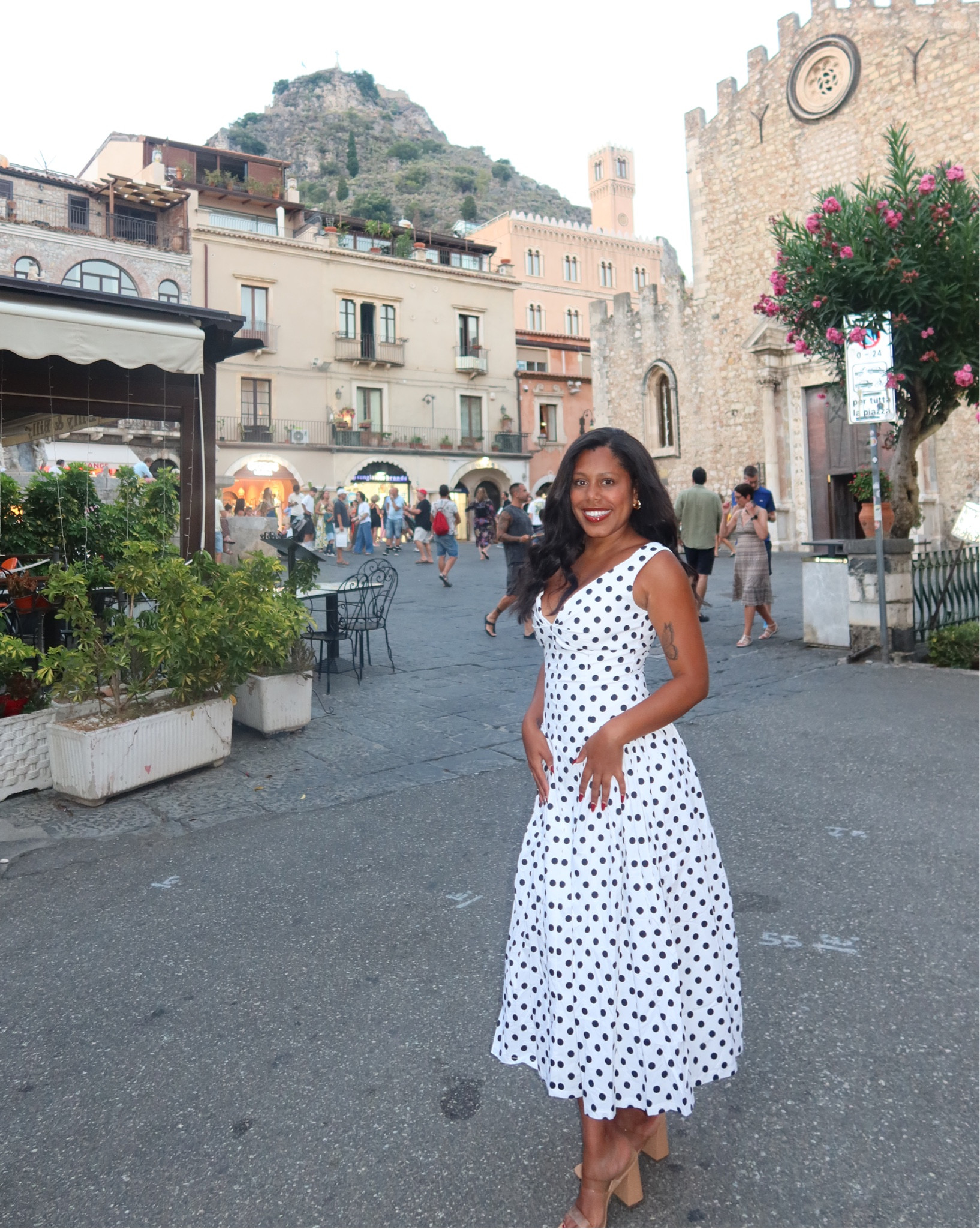 Polka dots are the perfect accessory 🖤

#travel #polkadots 

#LTKTravel