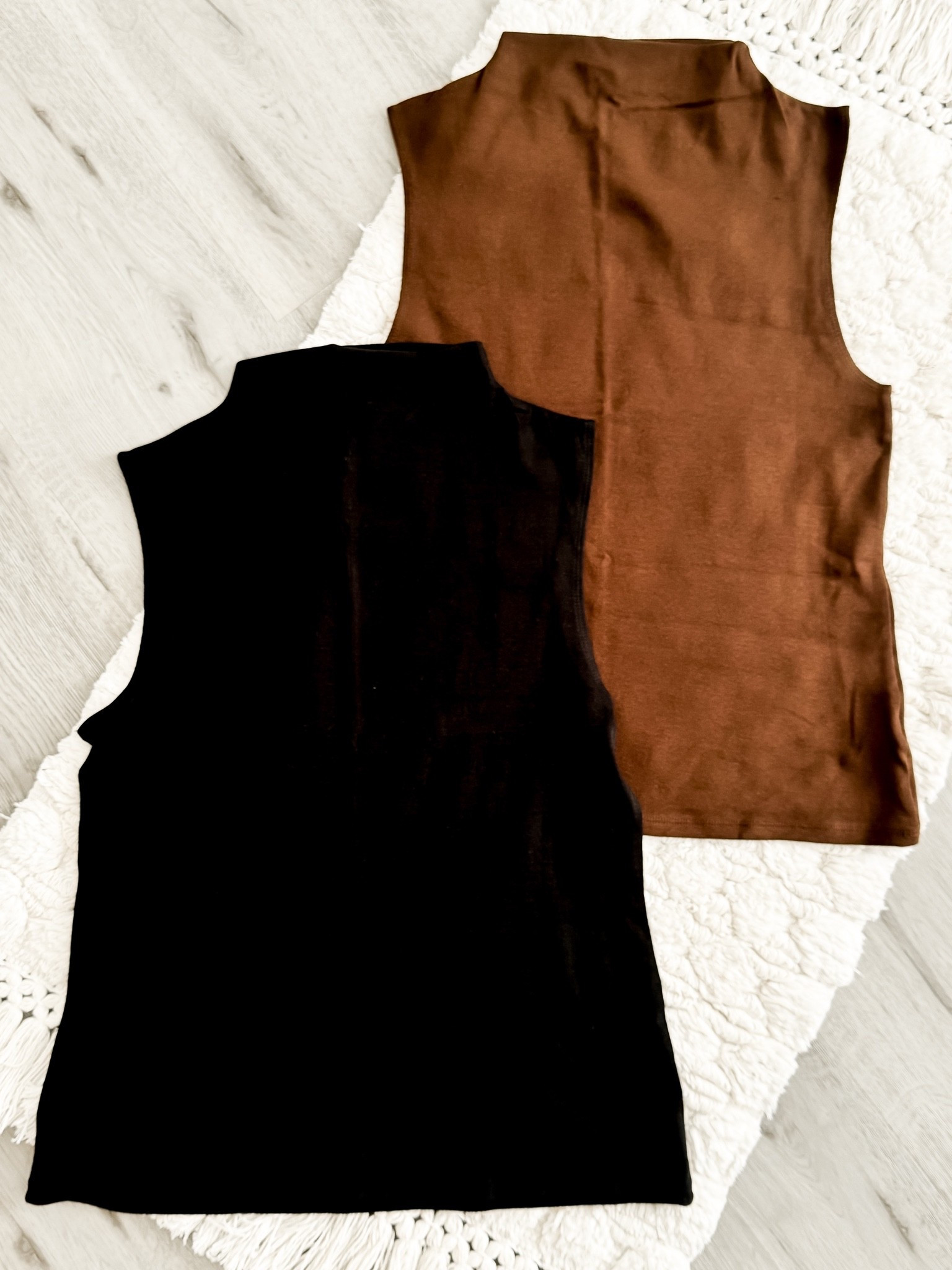 🚨Sale Alert $7
Obsessed with this refined rib-knit mock-neck tank!
Soft, stretchy ribbed fabric that feels like a second skin, high sleek neckline that looks polished without the bulk, and a sleek sleeveless cut that elongates everything. It’s that perfect elevated basic that works under blazers, layered with a cardigan, or worn solo with high-waisted denim or a midi skirt. The rich chocolate brown and classic black versions are pure closet staples minimal, chic, and endlessly versatile.

#RibKnitTank #MockNeckTop #ElevatedBasics #WardrobeEssentials #ChicAndSimple #FallFashion #LayeringSeason #MinimalistStyle #TimelessPieces #OOTDInspo #ClosetStaples #EffortlessStyle #SoftAndStretchy #PolishedCasual #CapsuleWardrobe #TrendyTanks #NeutralVibes #FashionFinds #StyleGoals #ViralFashion #MustHaveTop #RibbedGoodness #SleevelessChic

rib knit tank top • mock neck tank • sleeveless ribbed top • high neck tank top • refined basic tank • stretchy rib knit top • chocolate brown tank • black mock neck tank • elevated tank top • layering tank top • soft ribbed sleeveless top • minimalist rib knit • fitted mock neck tank • versatile basic top • fall layering tanks

#LTKNYFW #LTKOver40 #LTKSaleAlert