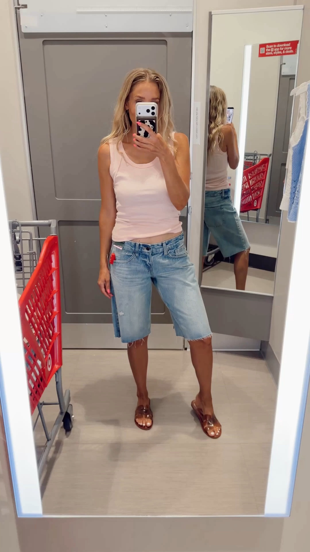 🤍 You know I love my jorts 😍 these are no exception! Super trendy either way the baggy fit. 

This tank is a look for less of Free People’s. The pink is so cute!!! 

Wearing my tts in both (small / 4)

5’5” // 120 lbs