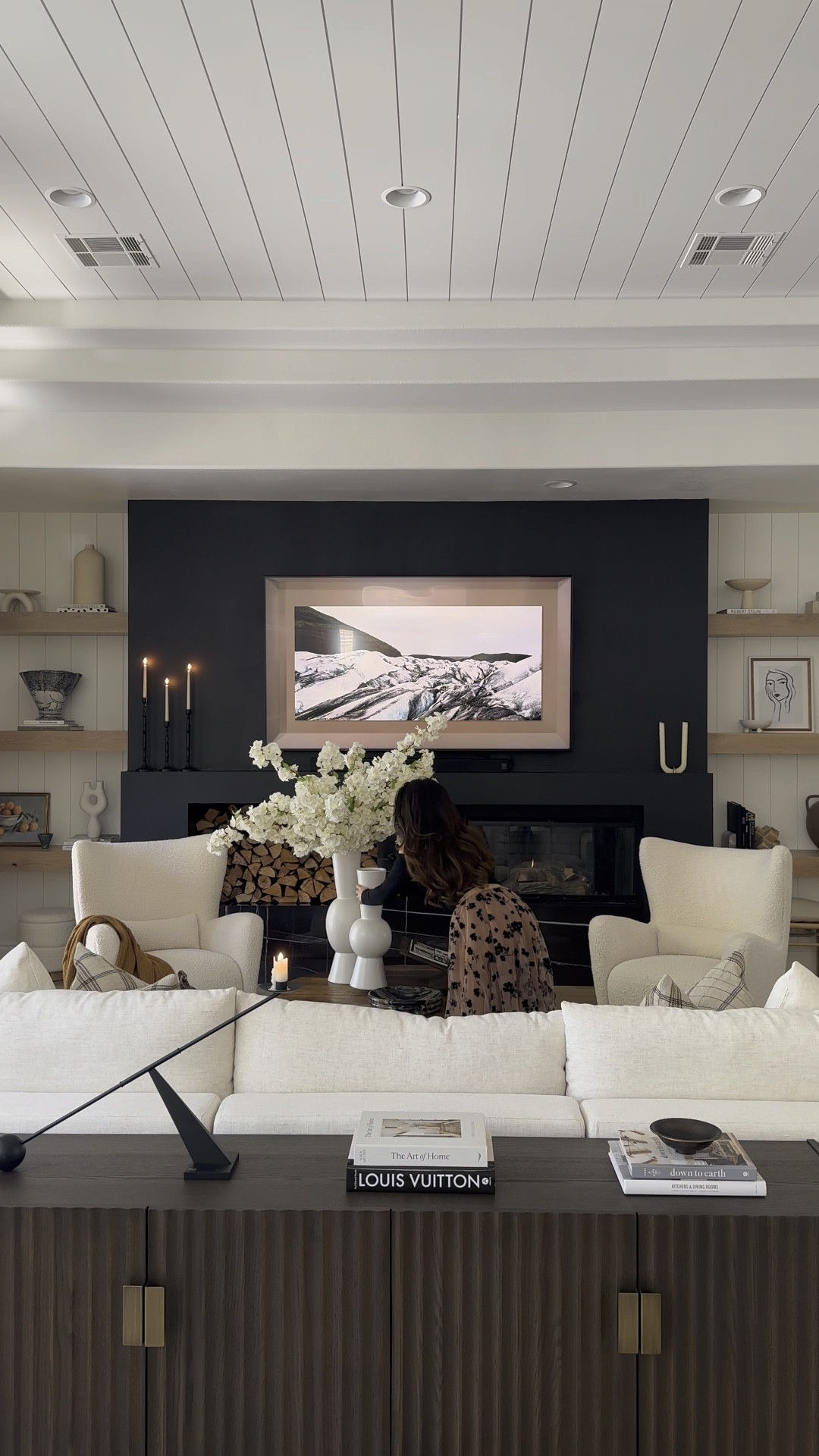 Spring refresh with @jossandmain Styling my living room with their classic vase set (comes in white or black) and neutral textured lamps for that nighttime glow✨ #jossandmainpartner #jossandmaincommunity #jmspringsummeredit #myjossandmain

#LTKfamily #LTKVideo #LTKhome