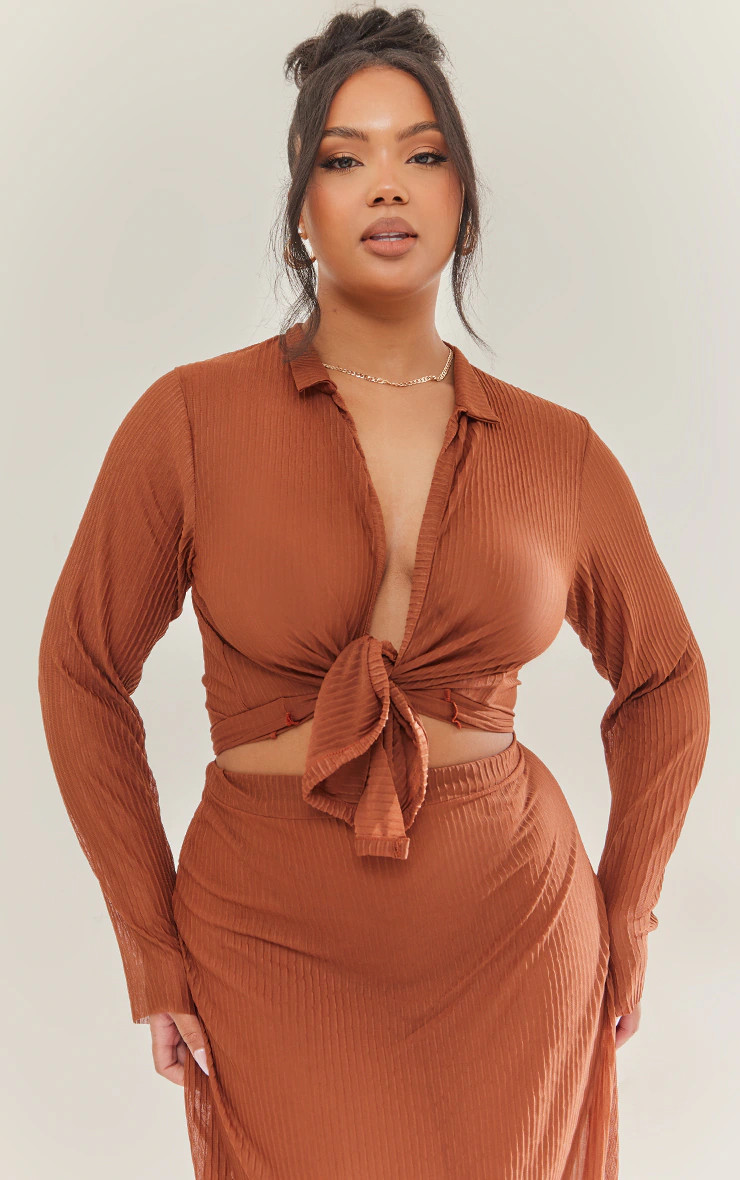 Plus Brown Sheer Plisse Knot Front Shirt | PrettyLittleThing UK