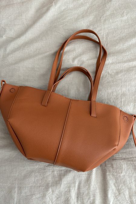 Amazon handbag


#LTKsalealert #LTKfindsunder50 #LTKitbag