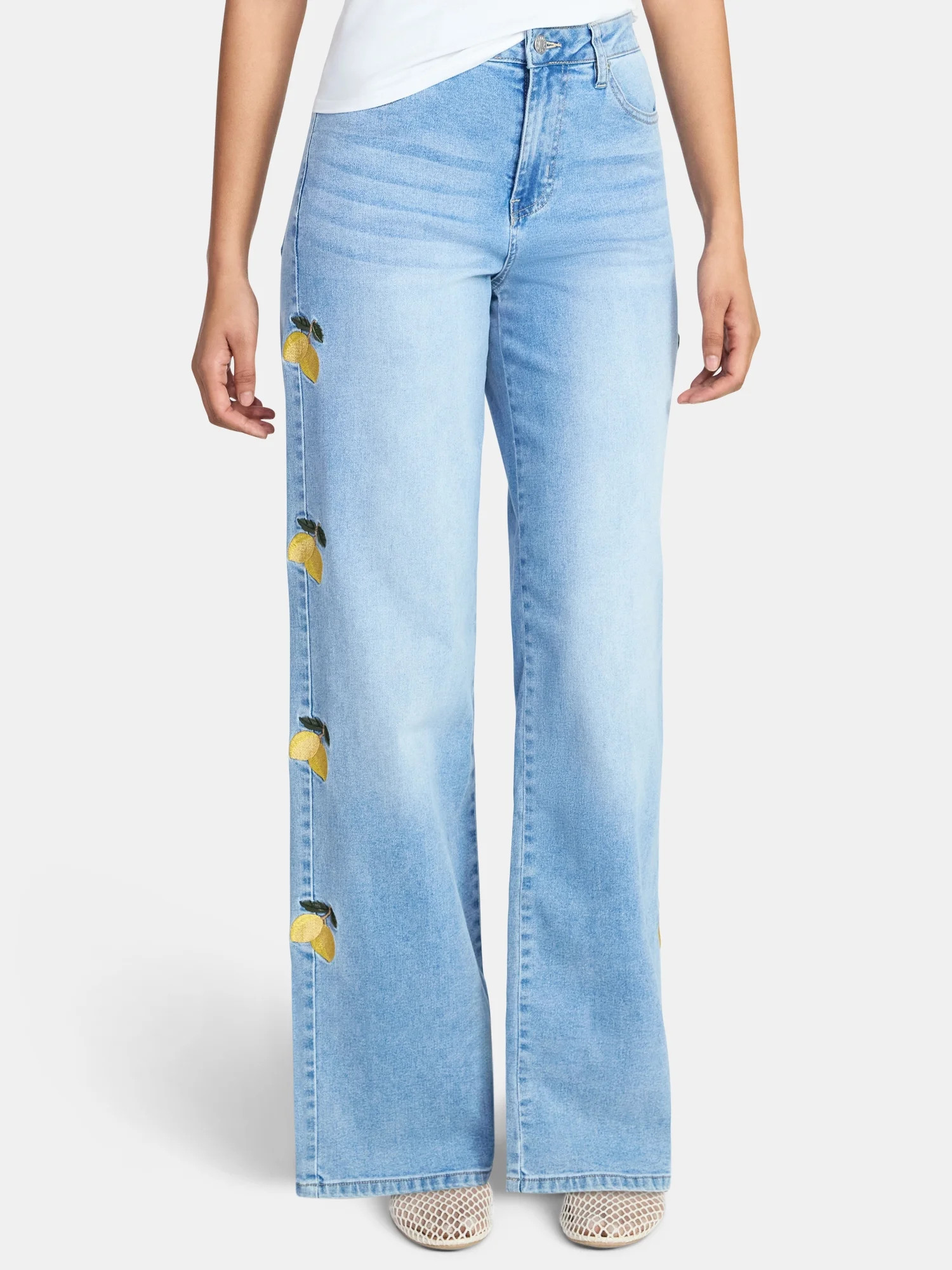 Madden NYC Women's Lemon Embroidery Ultra 90s Jeans, 32" Inseam, Sizes 00-18 | Walmart (US)
