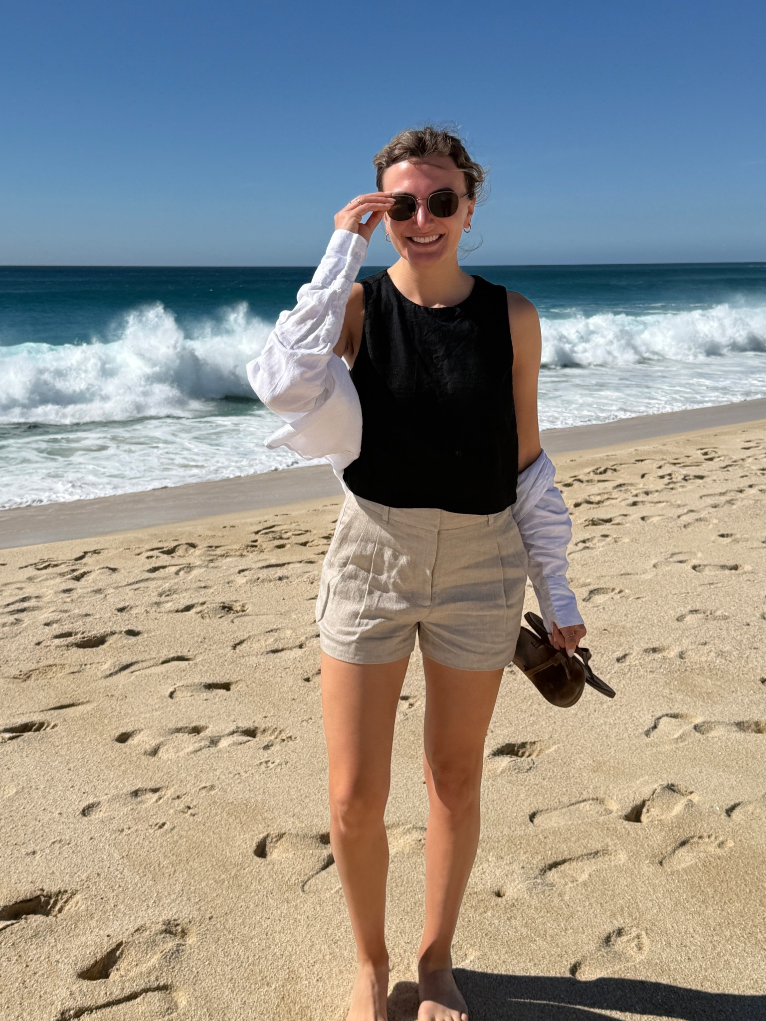 Always looking for shorts that aren’t just jean shorts that I can wear in spring and summer!
Decided on the tan color for a light and soft neutral that goes with anything!

#LTKootd