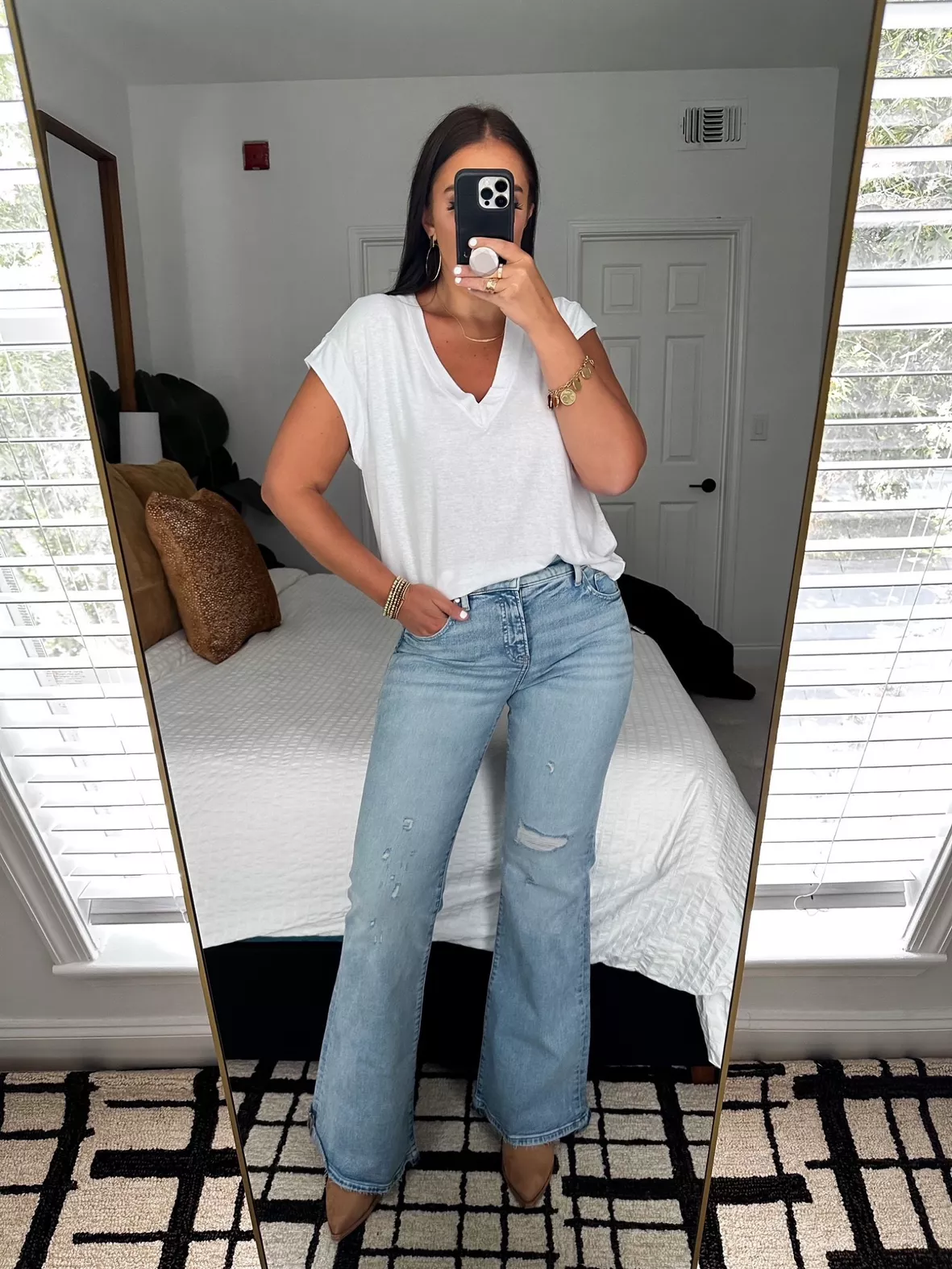 Mid Rise Light Wash '70s Flare Jeans