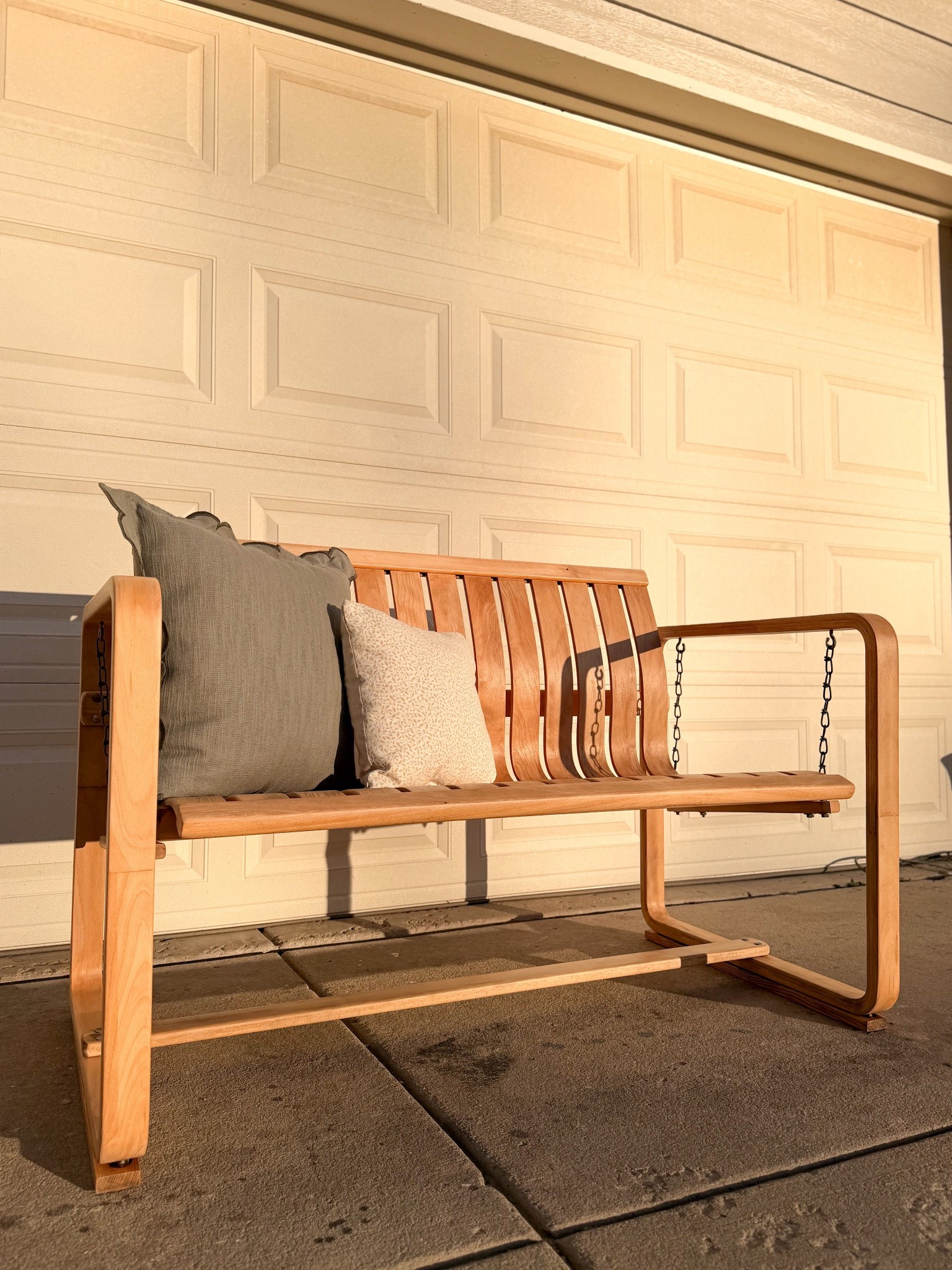 Vintage outdoor bench makeover