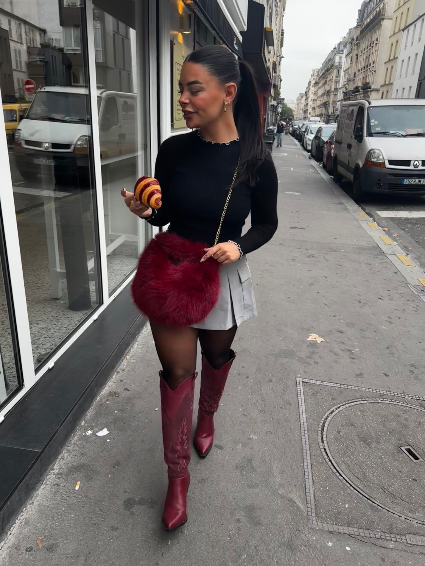 City break uniform 🖤✨
Comfy but chic for wandering streets, café hopping, and finding the best pastries in the city. A sleek knit, mini skirt, statement boots, and a pop of color with the bag — effortless but still put together. Perfect for those autumn city strolls.

Linked all the details on my LTK 🍂

#ltkstyle #ltkfashion #ltkautumn #citybreakstyle #citybreakoutfit #europeanstyle #streetstyleinspo #fallstreetstyle #autumnoutfits #miniskirtstyle #bootseason #fallfashionfinds #effortlessstyle #chiccitylooks #travelstyle #ltkunder100 #springoutfit #springfashion 

#LTKspring #LTKstyletip #LTKuk